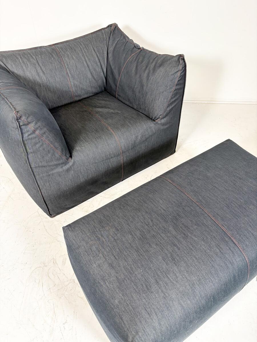 Italian “Le Bambole” Armchair and Ottoman by Mario Bellini, Italy, 1970s For Sale