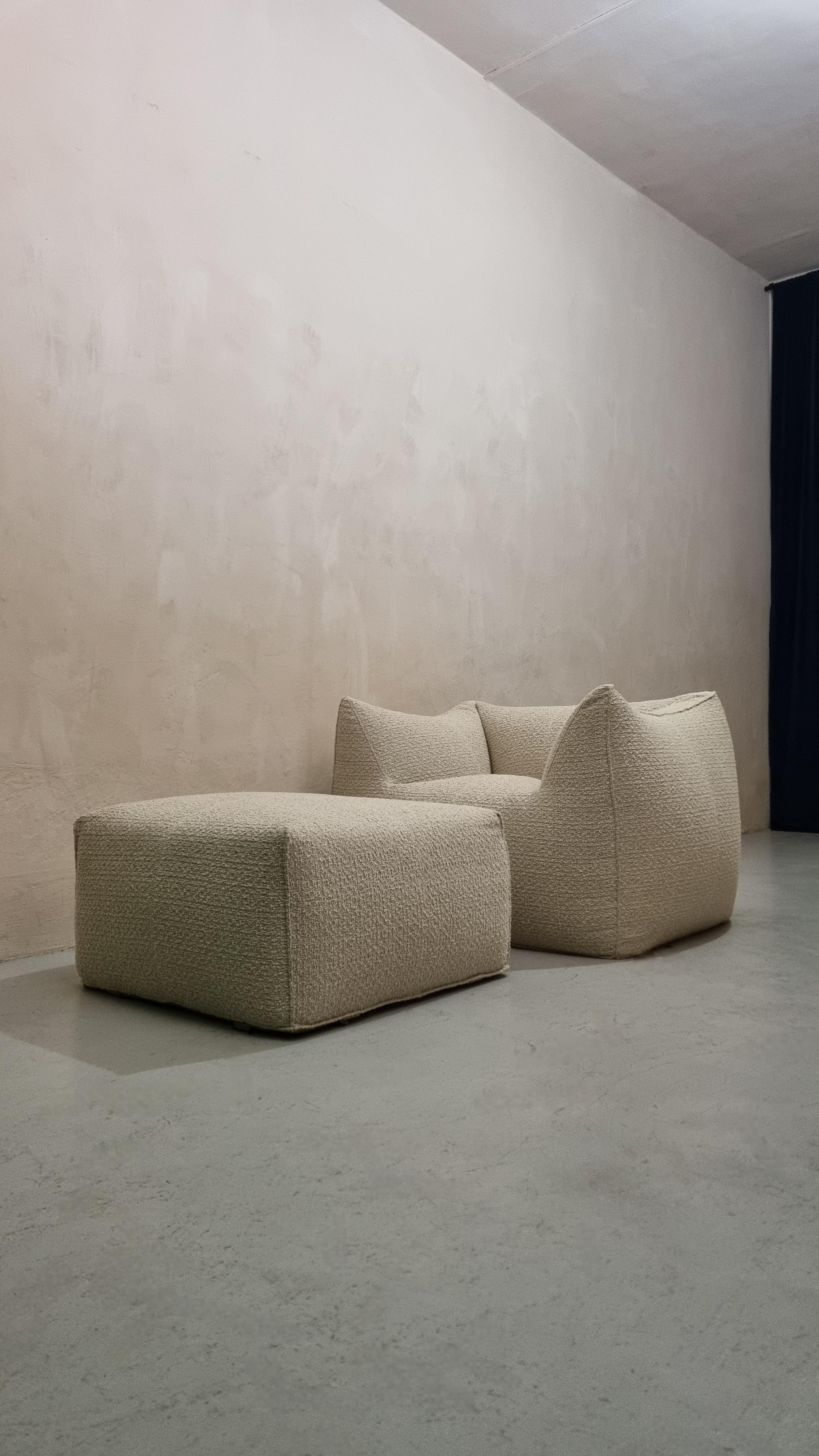 Sillón y puf Le Bambole diseñados por Mario Bellini para B&b Italia 1972 Moderno de mediados de siglo en venta