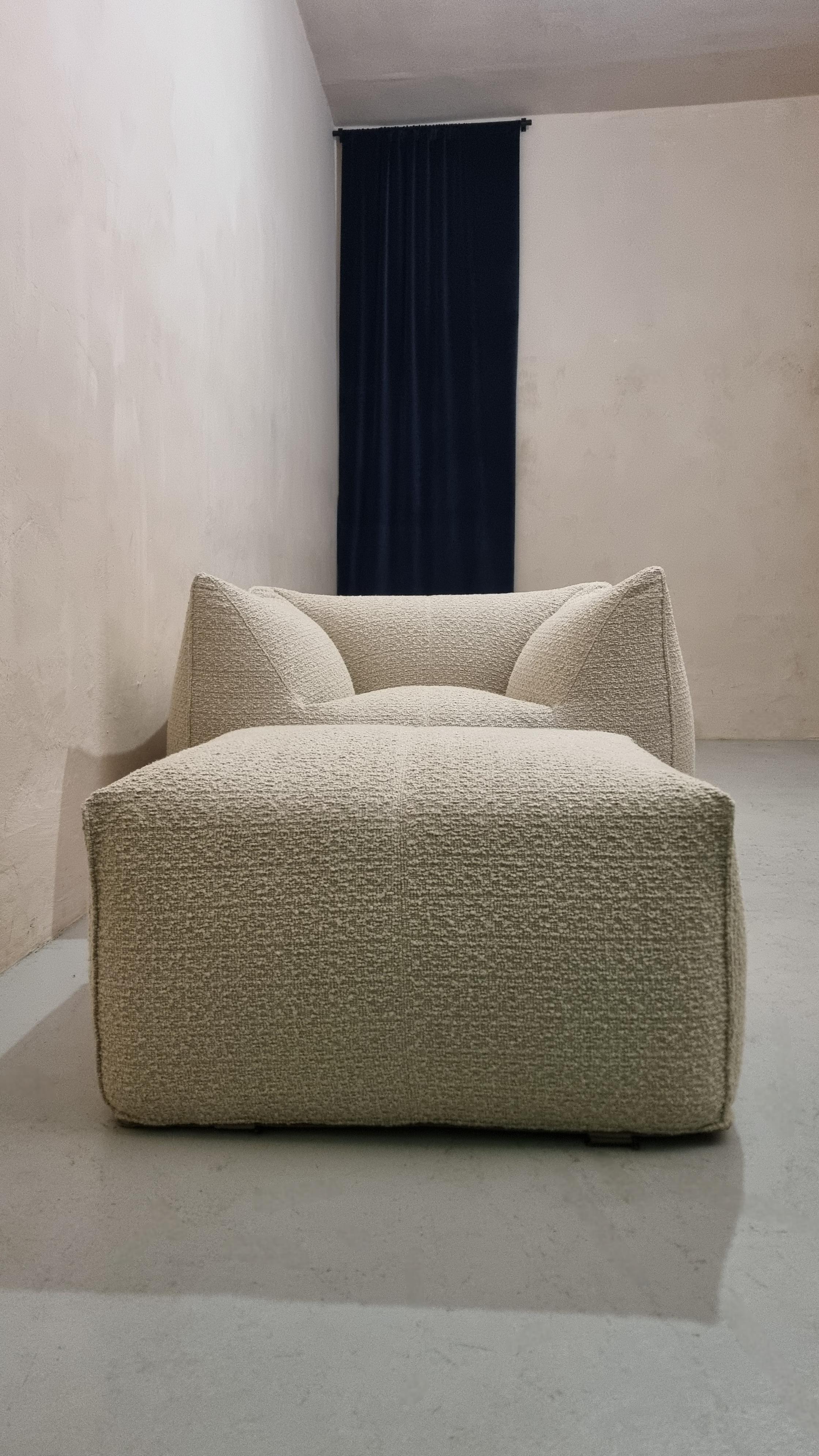 Sillón y puf Le Bambole diseñados por Mario Bellini para B&b Italia 1972 en Excelente estado para la venta en Arezzo, Italy