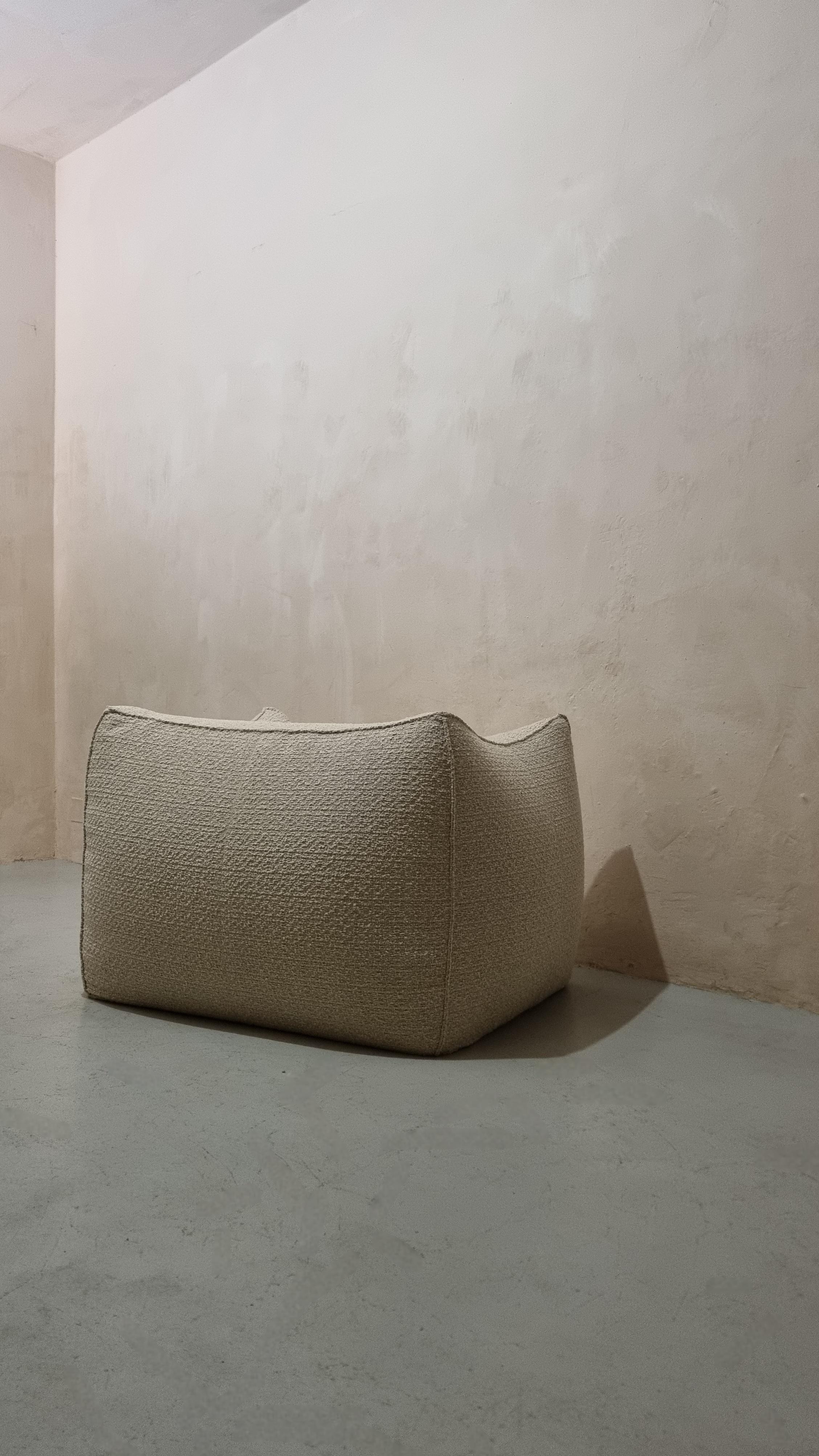 Sillón y puf Le Bambole diseñados por Mario Bellini para B&b Italia 1972 en venta 2