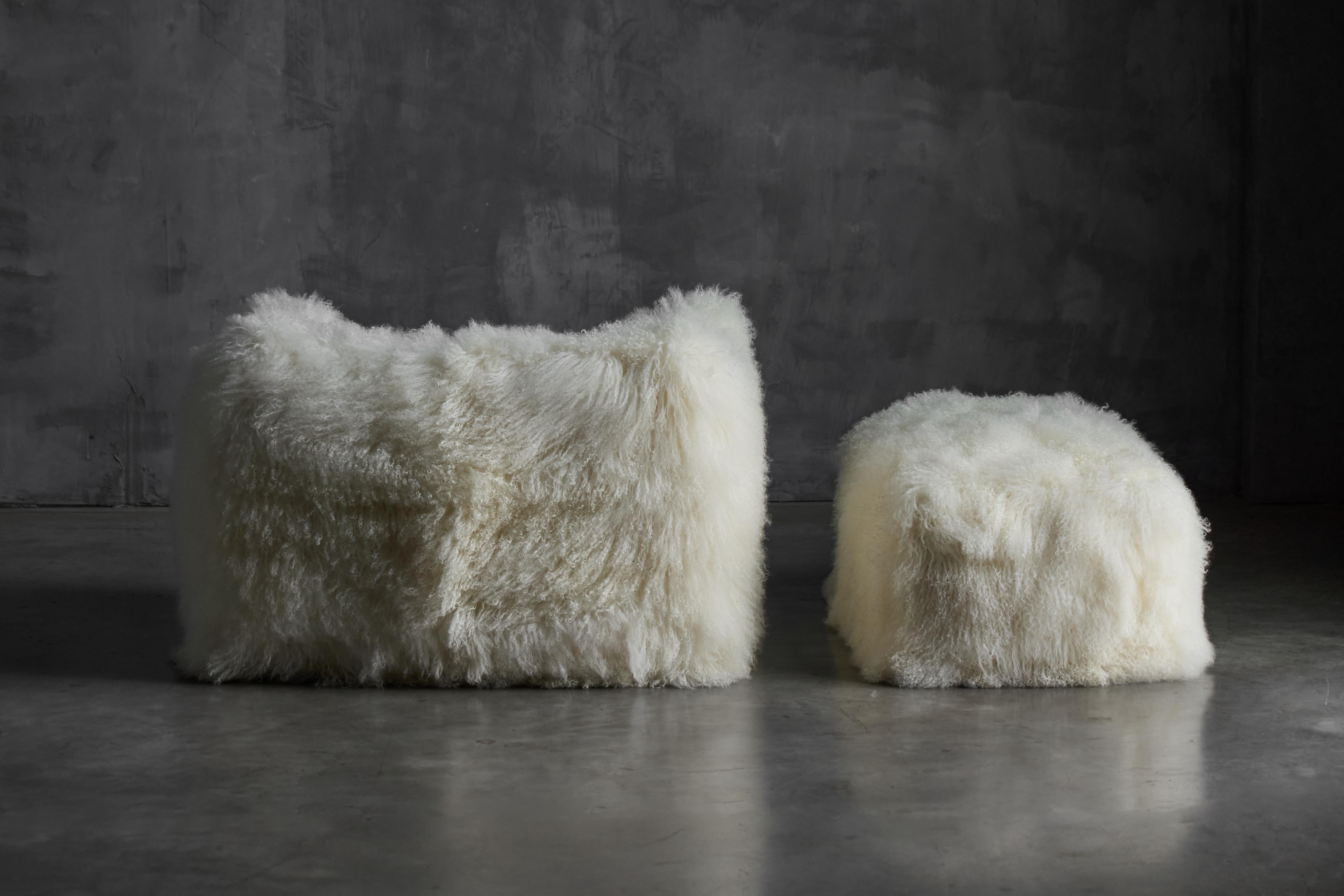 Le Bambole Sessel & Ottomane von Mario Bellini für B&B Italia, Italien, 1970er Jahre (Schaffell und Schafleder) im Angebot