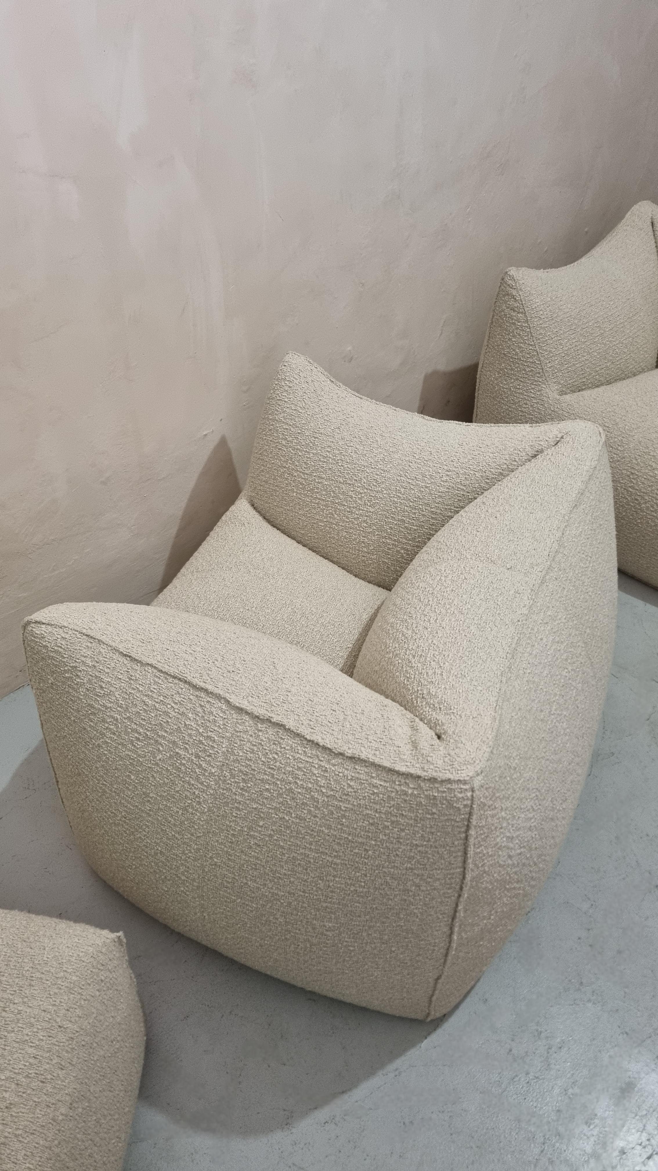 Le Bambole Sessel und Hocker, entworfen von Mario Bellini für B&B Italia 1972 (Stoff) im Angebot