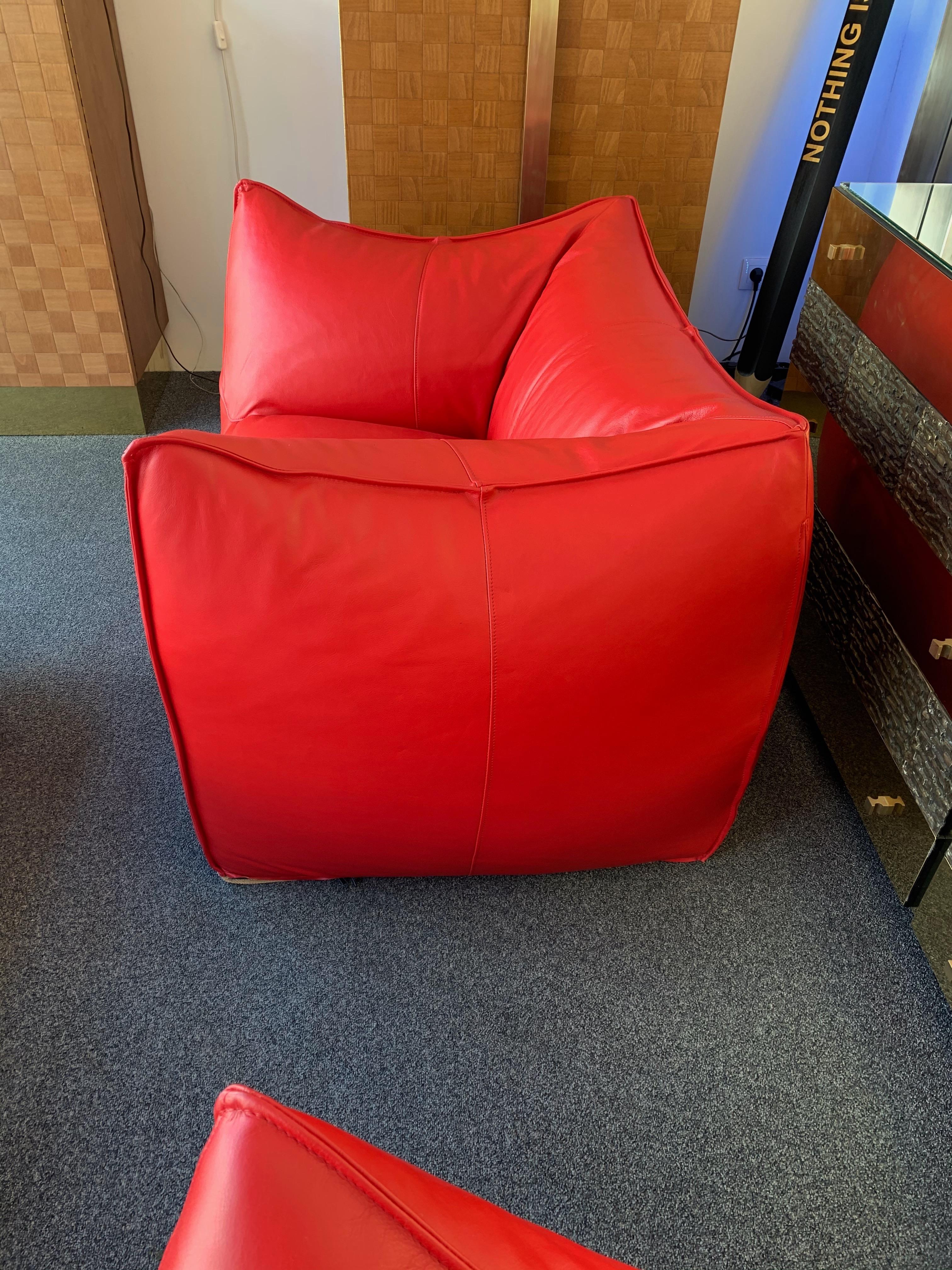 Le Bambole Armchairs Red Leather by Mario Bellini for B&B Italia, 1970s In Good Condition In SAINT-OUEN, FR