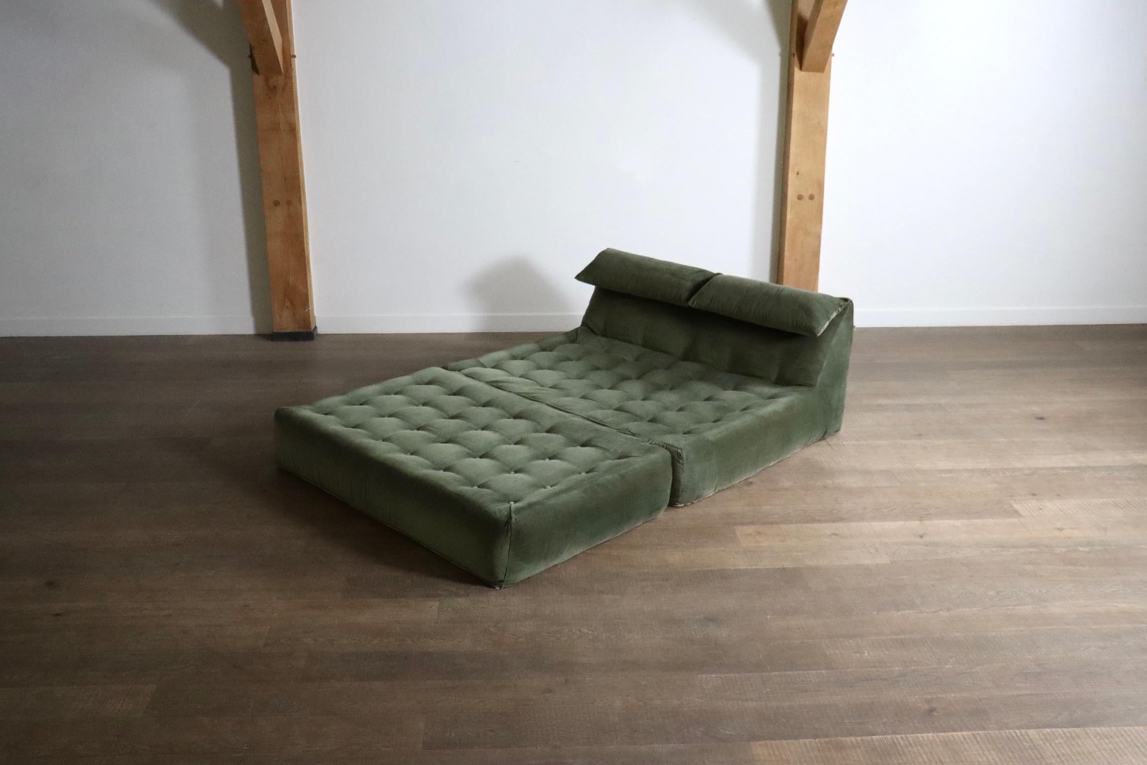 Lit Le bambole en velours vert Par Mario Bellini pour B&B Italia, 1970 en vente 8