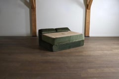 Le bambole bed in green velvet By Mario Bellini for B&B Italia, 1970s