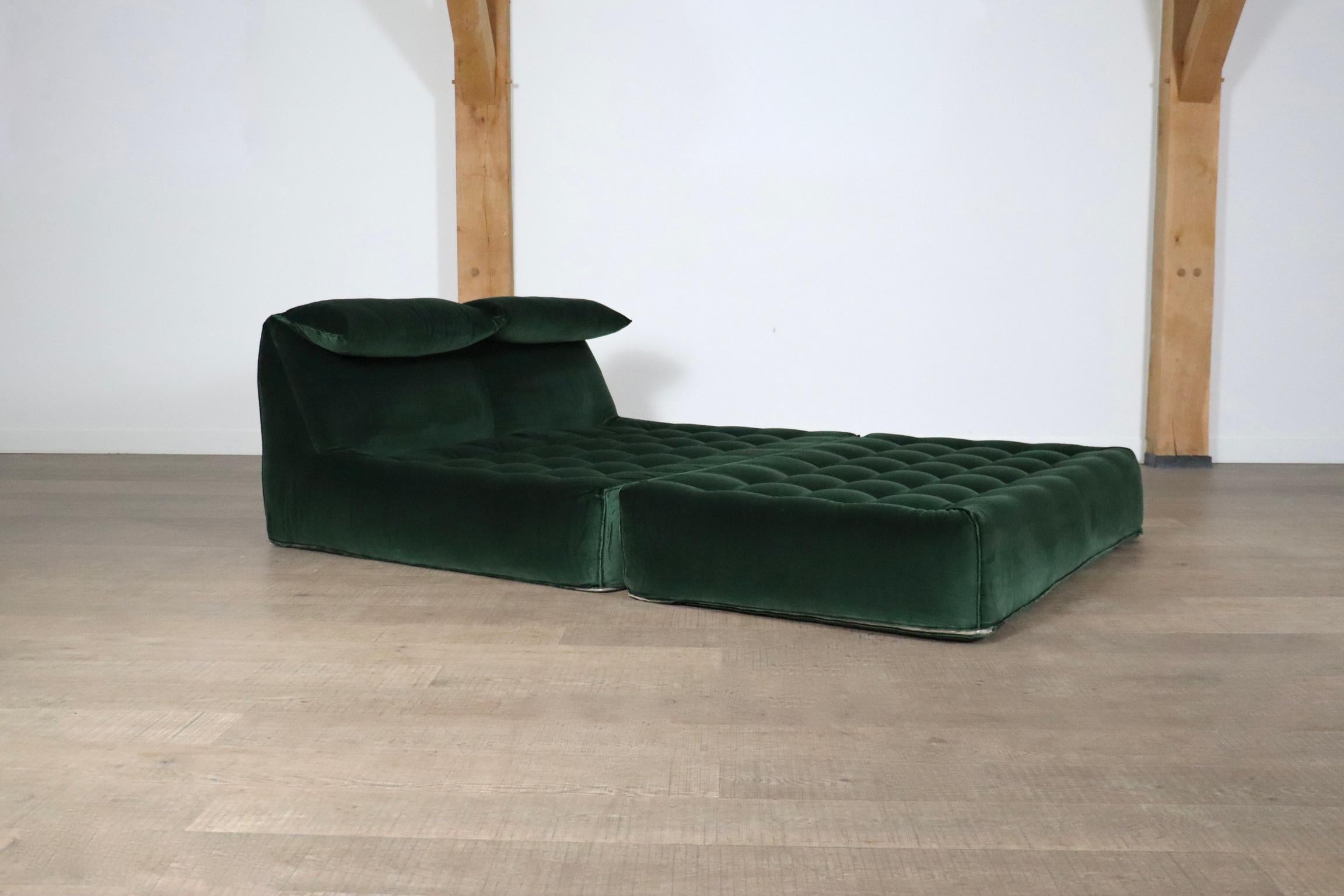 Le Bambole Bed In Velvet By Mario Bellini For B&B Italia, 1970s In Excellent Condition In ABCOUDE, UT
