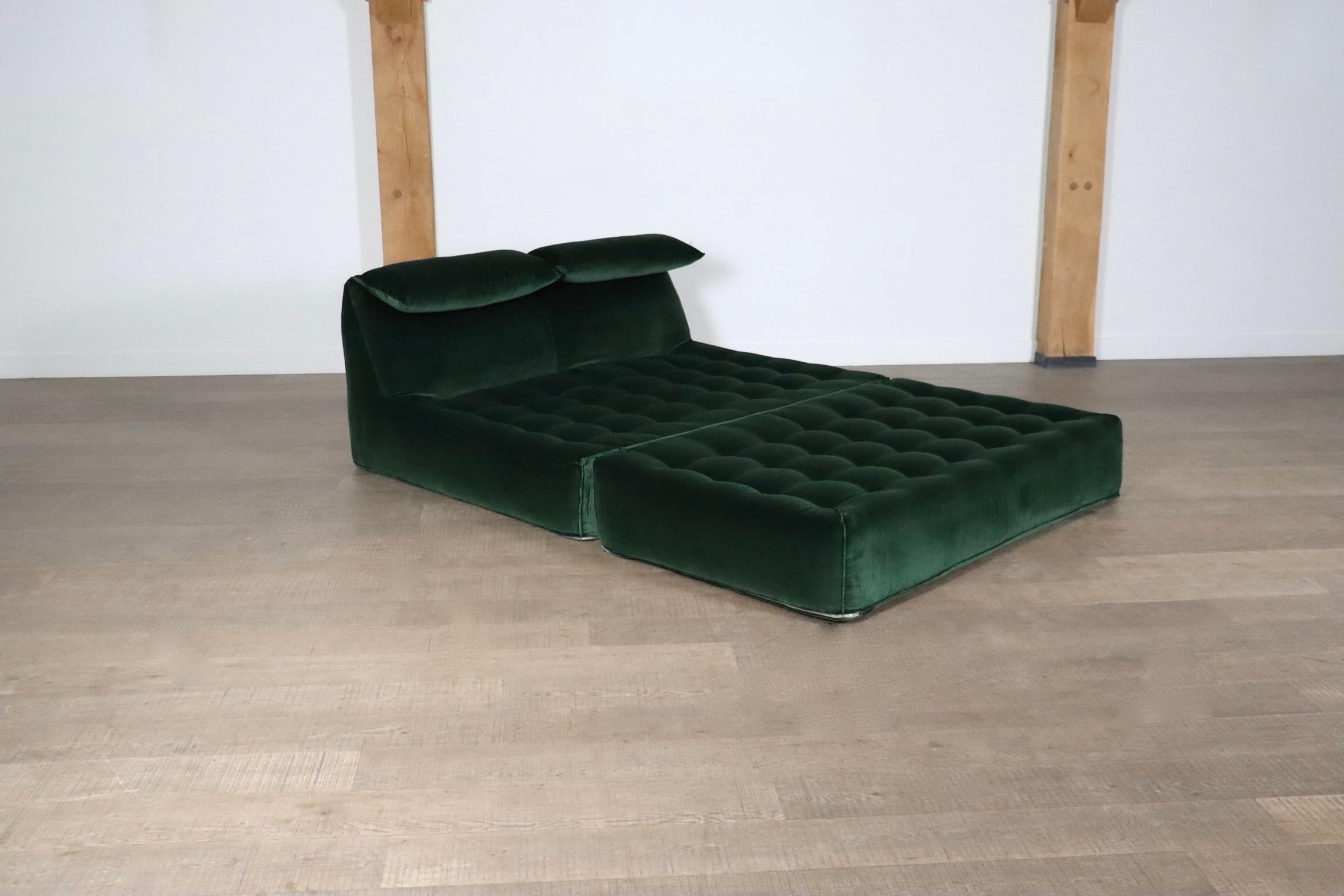 Le Bambole Bed In Velvet By Mario Bellini For B&B Italia, 1970s 3