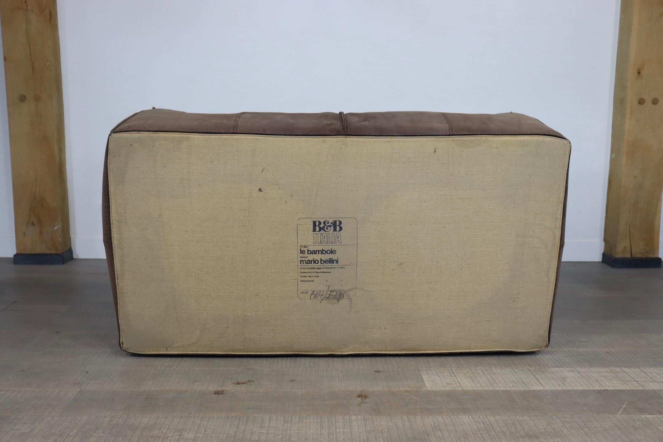 Le Bambole buffalo leather 2-seater sofas by Mario Bellini for B&B Italia. 1970s 10
