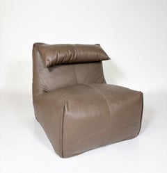 “Le Bambole” Chair by Mario Bellini for B&B Italia - 1970s - New Upholstery