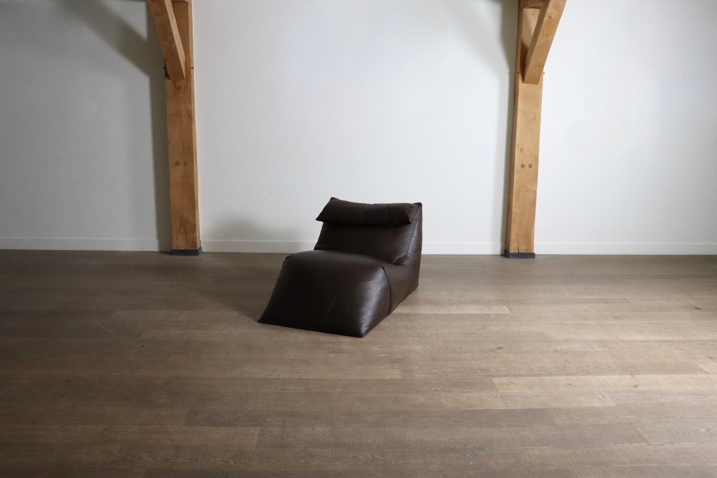 Le bambole chaise longue in braunem Leder Von Mario Bellini für B&B Italia, 1972 im Zustand „Gut“ im Angebot in ABCOUDE, UT