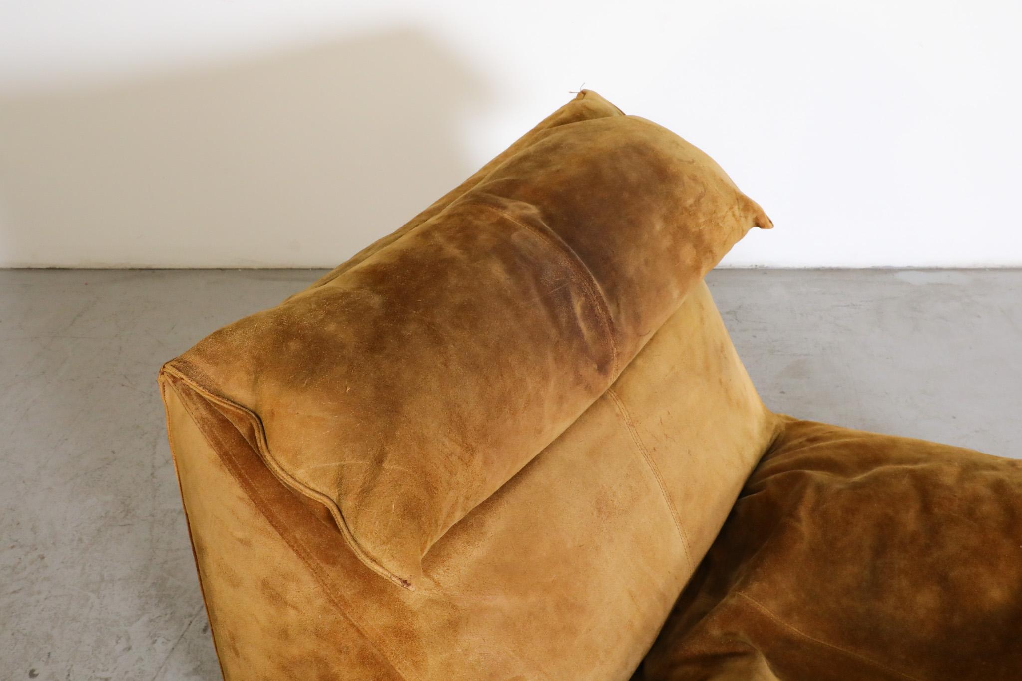 Le Bambole Chaise Lounge in Butterscotch Suede by Mario Bellini for C&B Italia For Sale 4