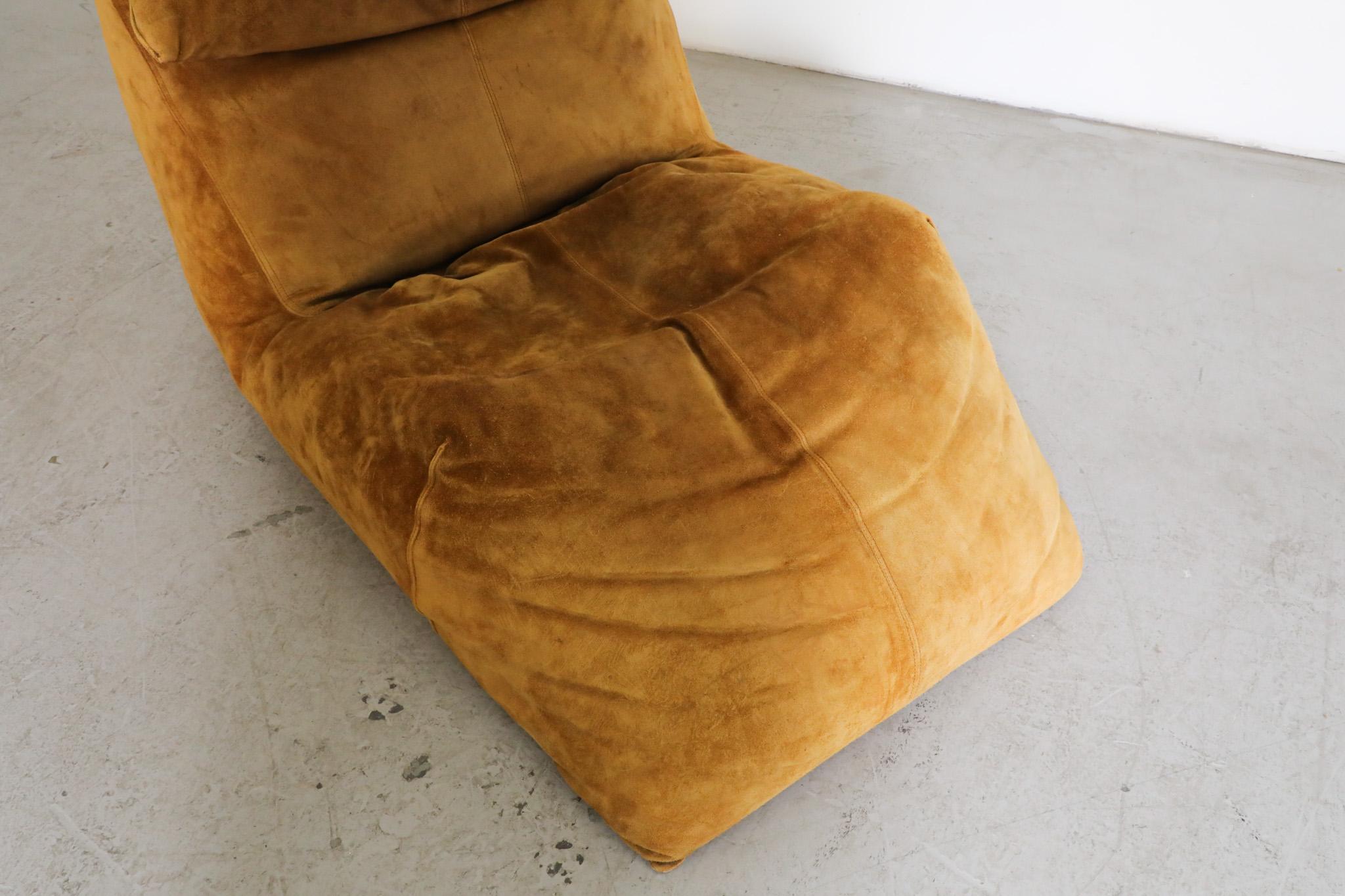 Le Bambole Chaise Lounge in Butterscotch Suede by Mario Bellini for C&B Italia For Sale 5