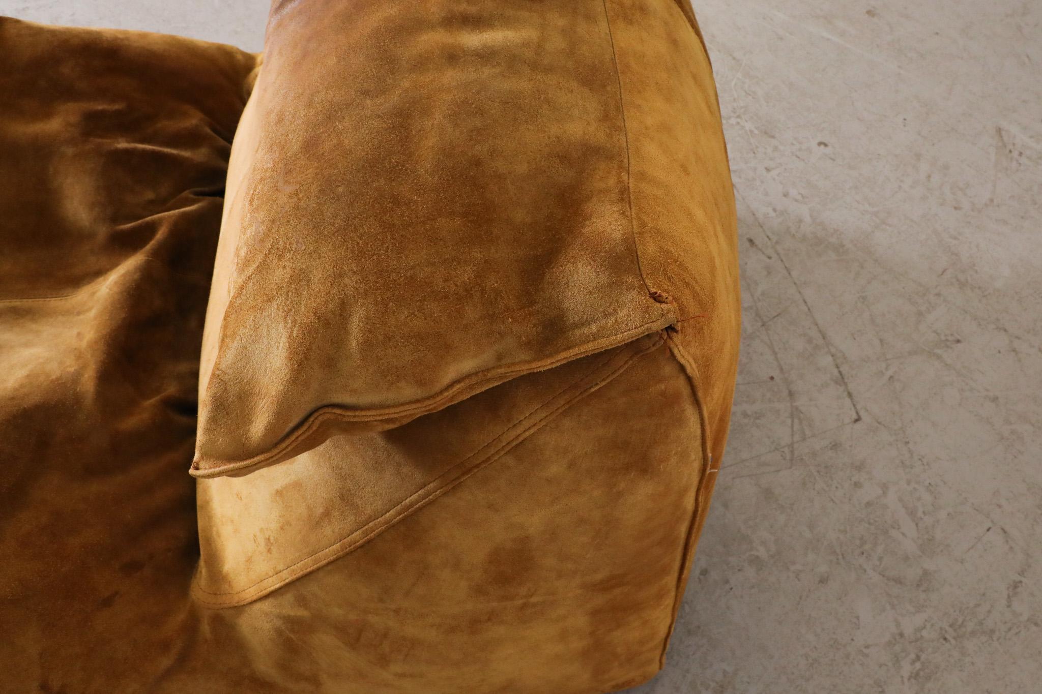 Le Bambole Chaise Lounge in Butterscotch Suede by Mario Bellini for C&B Italia For Sale 8