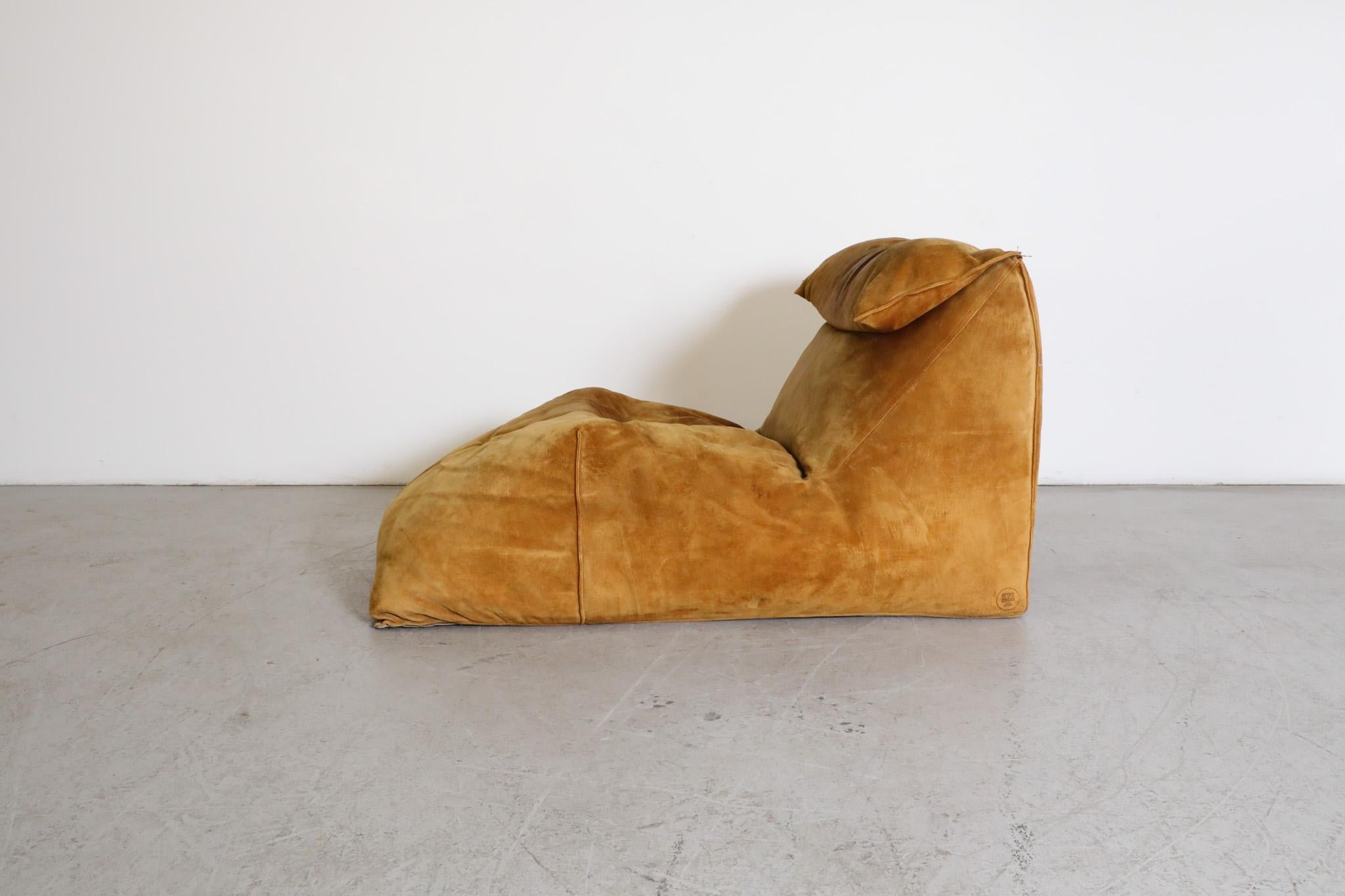 Mid-Century Modern Le Bambole Chaise Lounge in Butterscotch Suede by Mario Bellini for C&B Italia