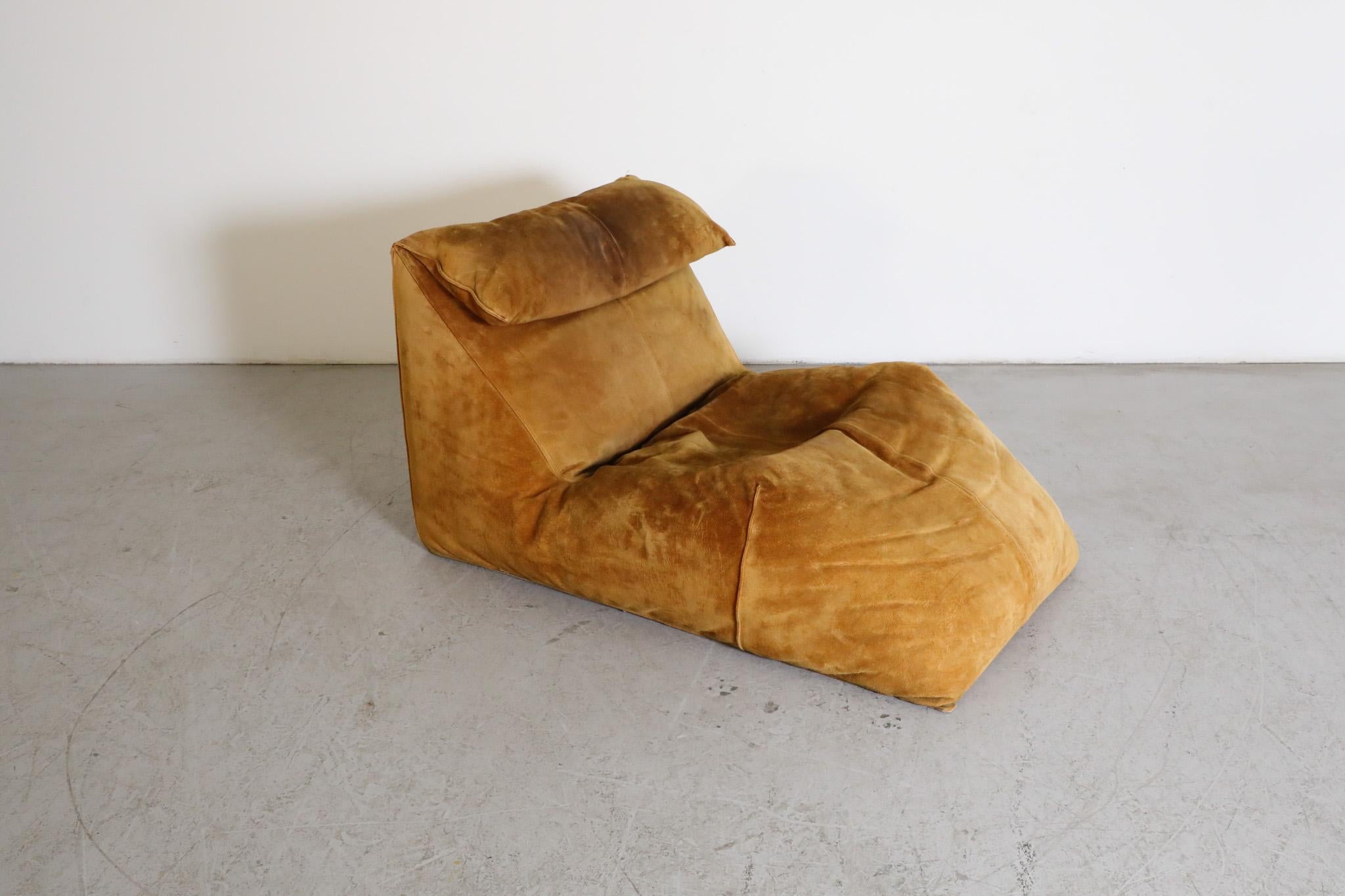 Le Bambole Chaise Lounge in Butterscotch Suede by Mario Bellini for C&B Italia For Sale 2