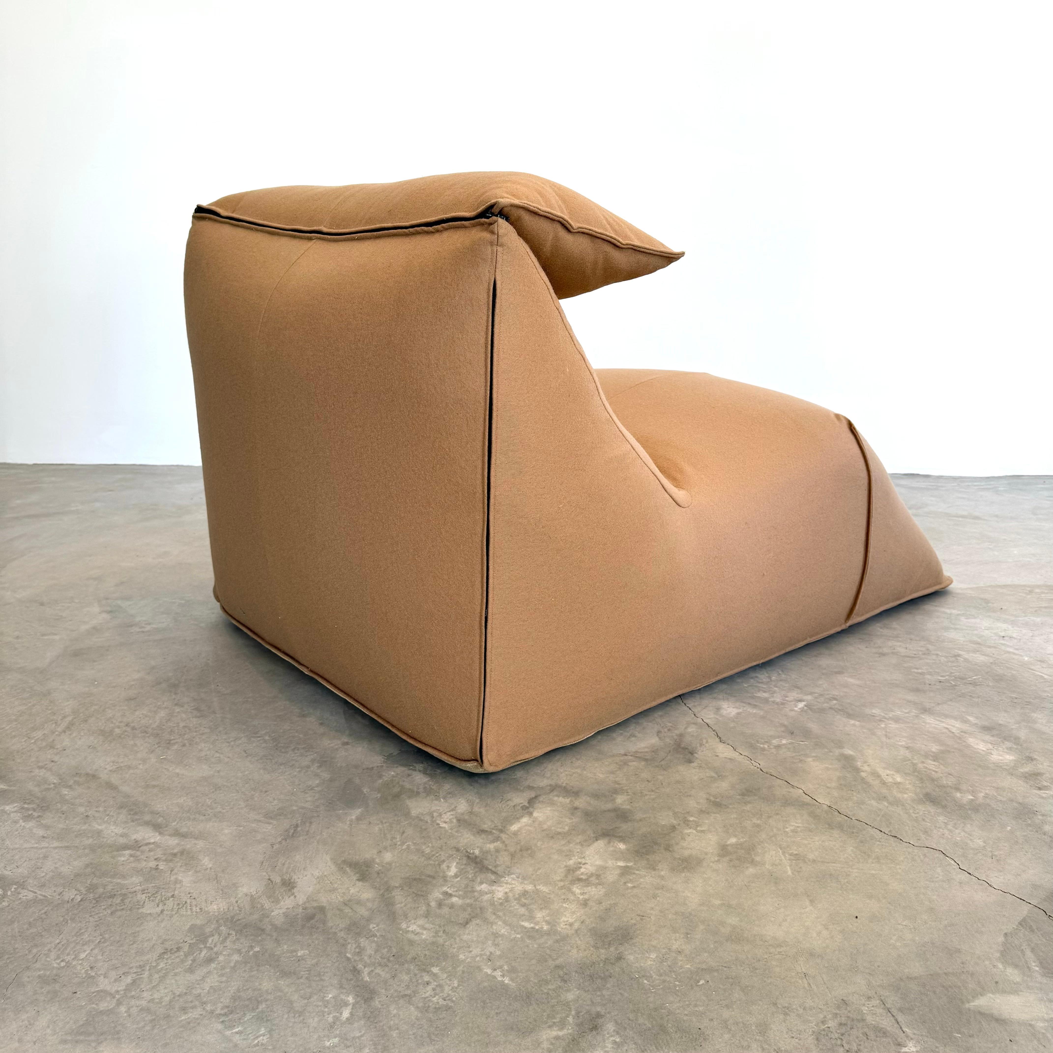 Fin du 20e siècle Fauteuil de salon Le Bambole de Mario Bellini pour B&B Italia, 1970, Italie en vente