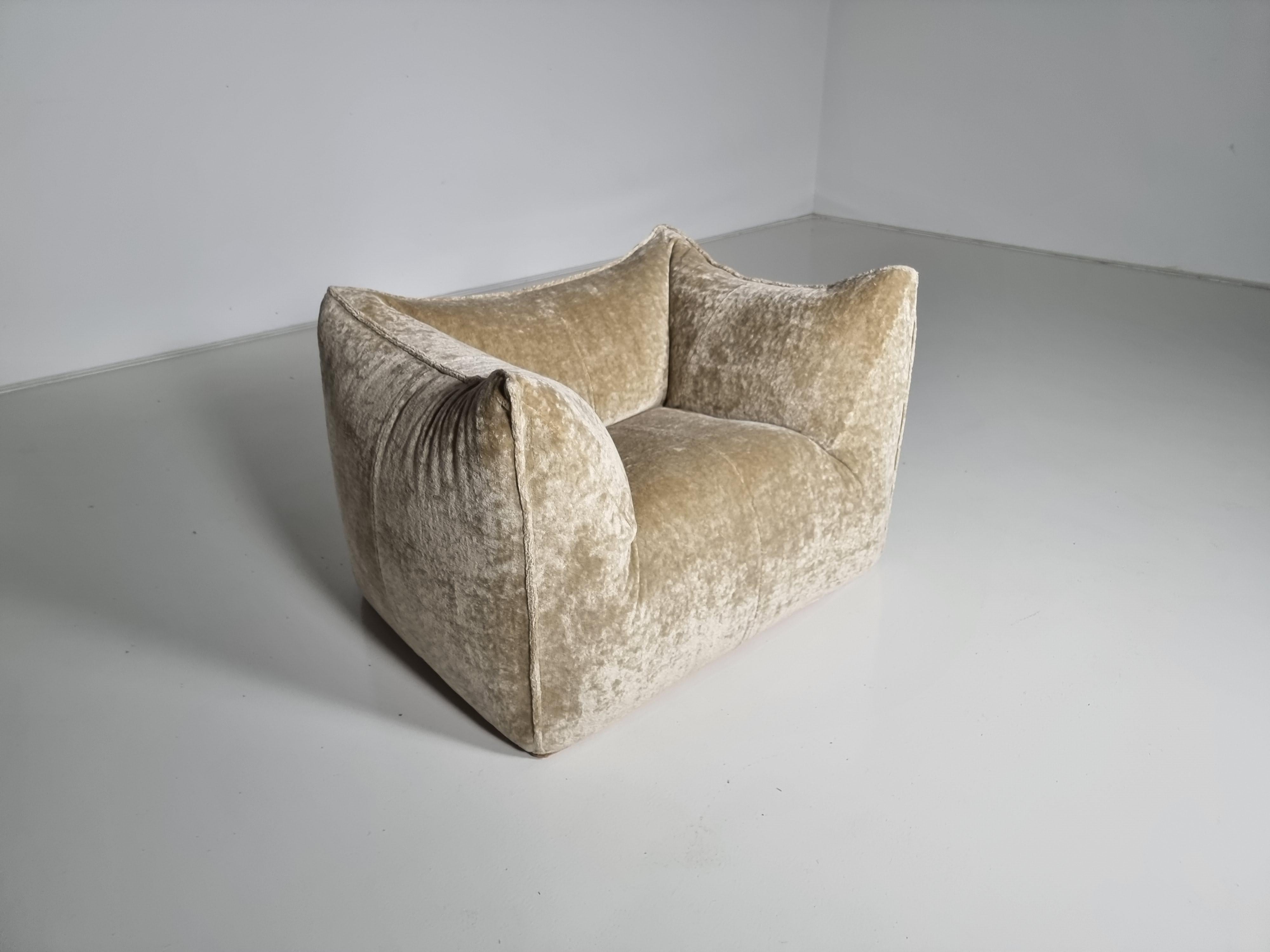 Mid-Century Modern Le Bambole Lounge Chair by Mario Bellini for B&B Italia, 1970s