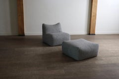 Le Bambole Lounge chair with ottoman in bouclé By Mario Bellini For B&B Italia