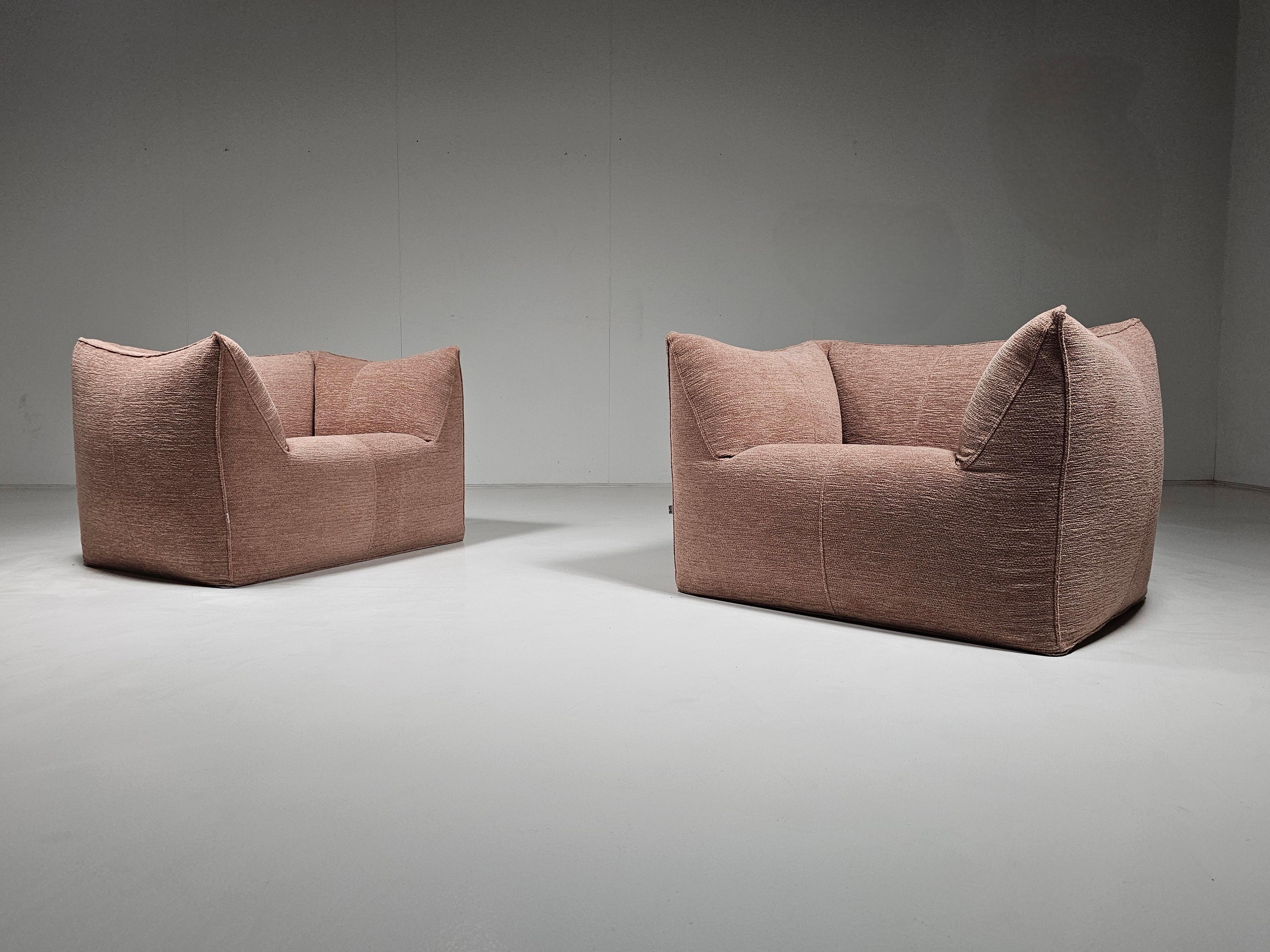 Late 20th Century Le Bambole Lounge Chairs in pink chenille by Mario Bellini for C&B Italia, 1970s For Sale
