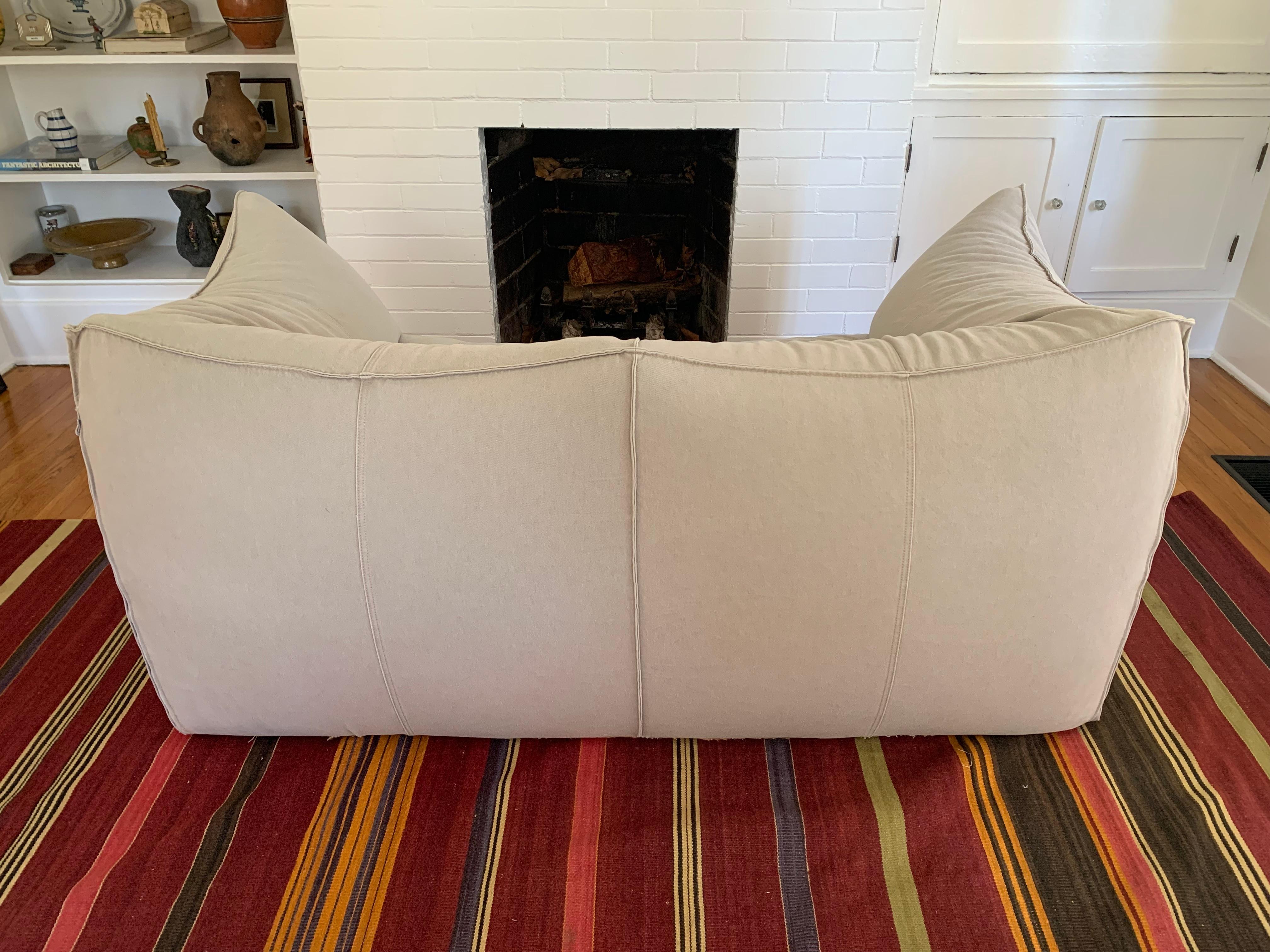 Le Bambole Loveseat (LBA2) by Mario Bellini en venta 13