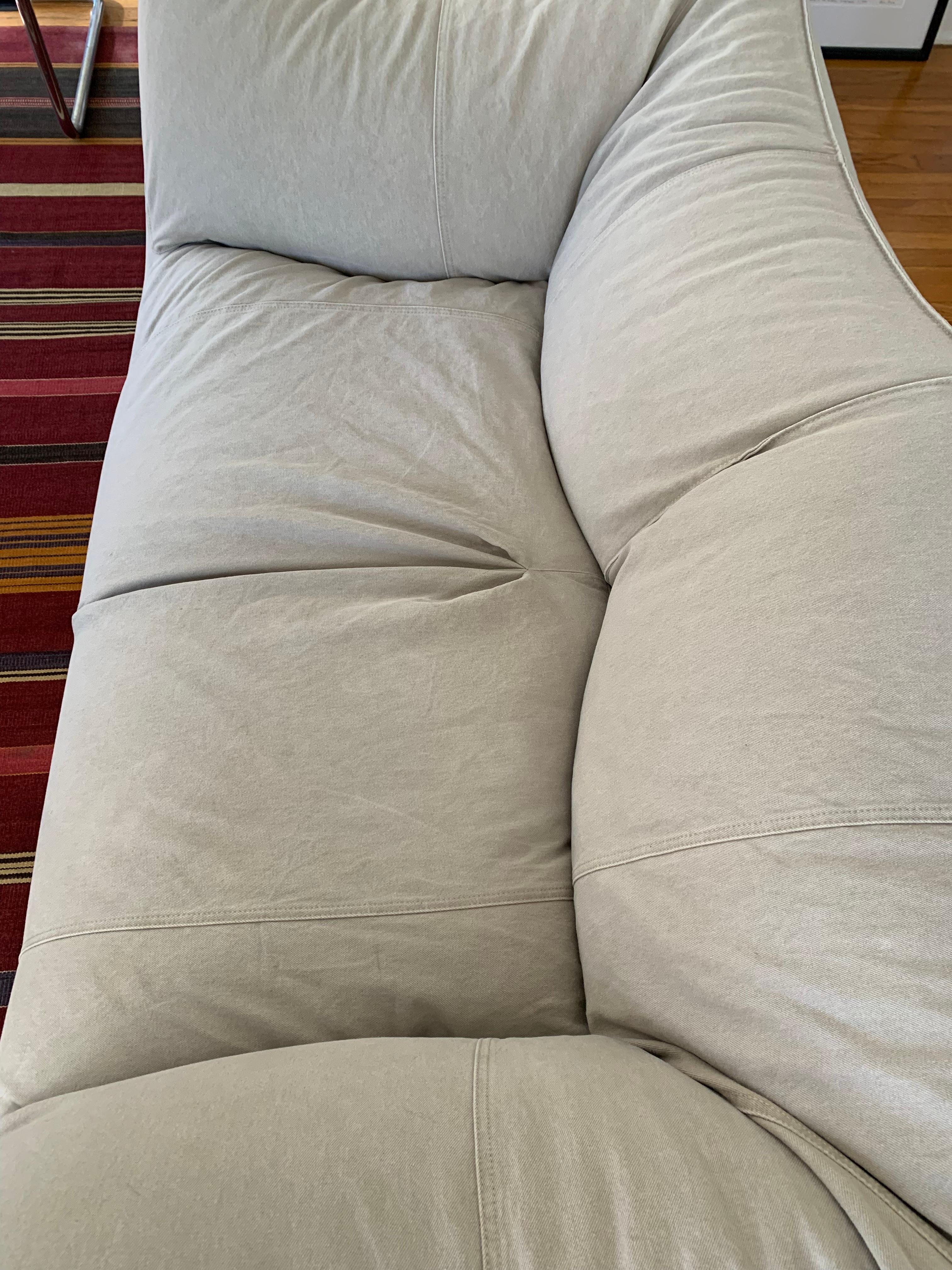 Le Bambole Loveseat (LBA2) by Mario Bellini en venta 2