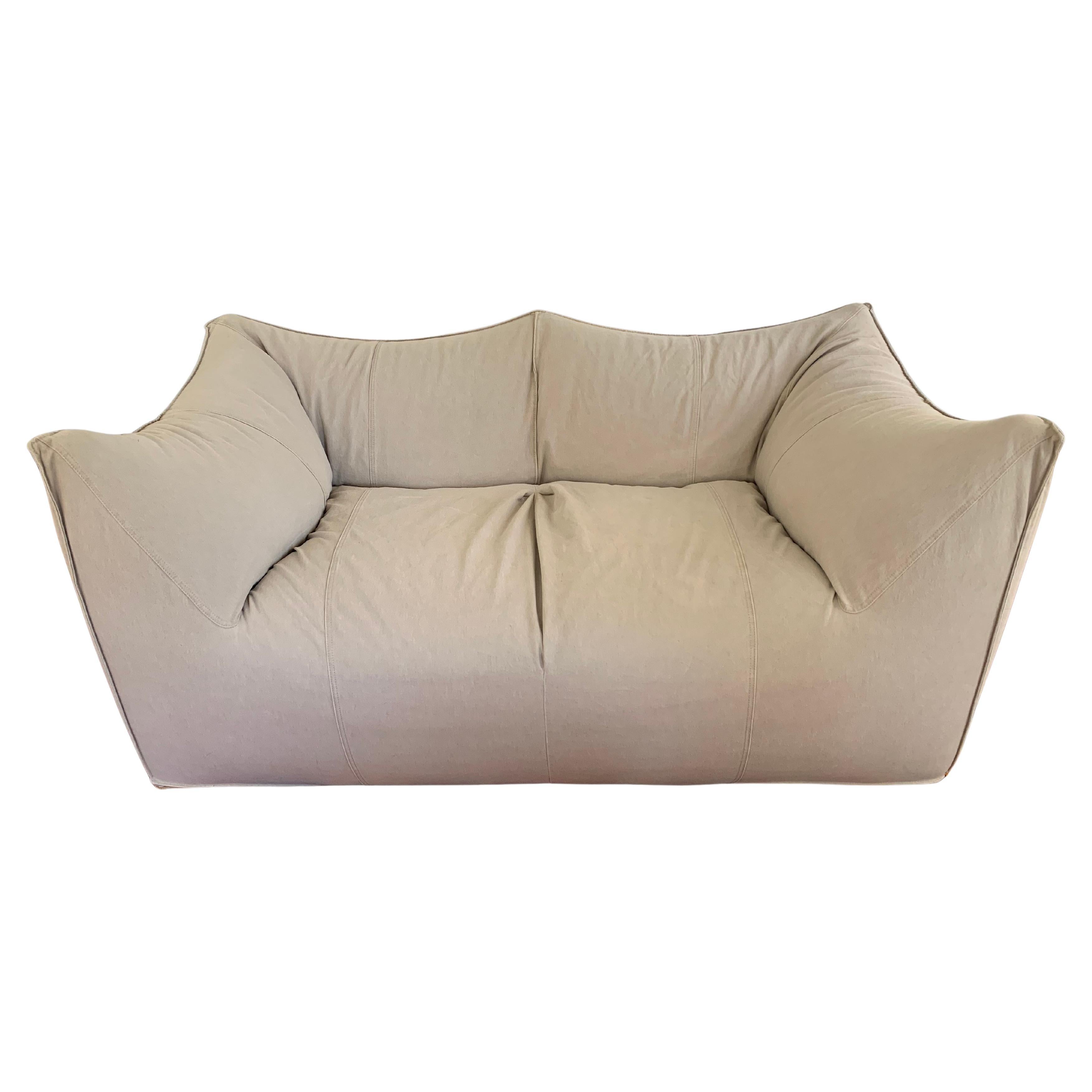 Le Bambole Loveseat (LBA2) by Mario Bellini en venta