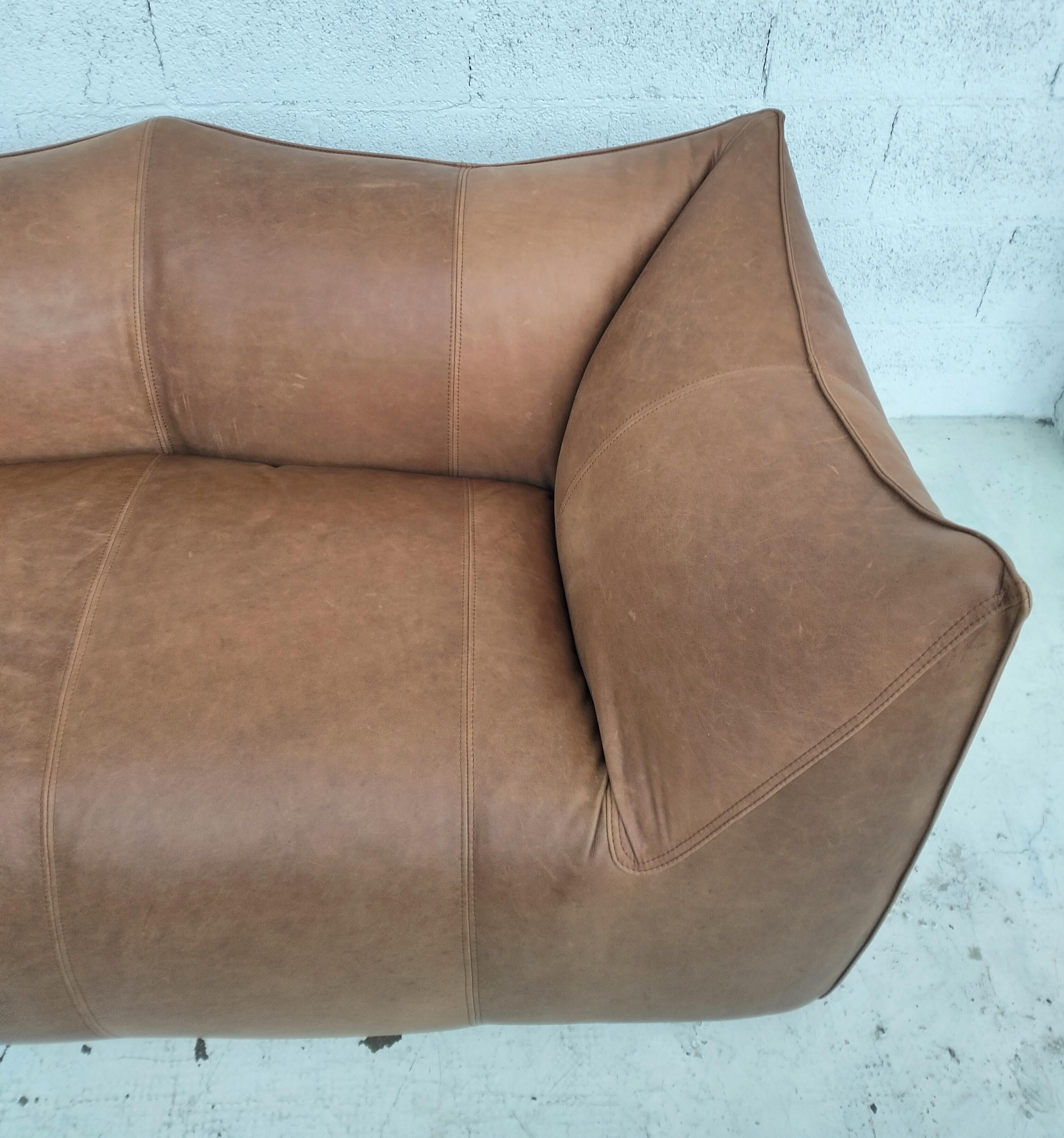 Le Bambole natural leather sofa by Mario Bellini for B&B Italia  70s For Sale 1
