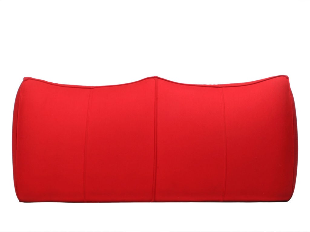 Le Bambole Settee by Mario Bellini In Good Condition In Sagaponack, NY
