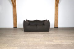 Le Bambole Sofa In Dark Brown Linen By Mario Bellini For B&B Italia, 1970s (Canapé Le Bambole en lin brun foncé par Mario Bellini pour B&B Italia, 1970)
