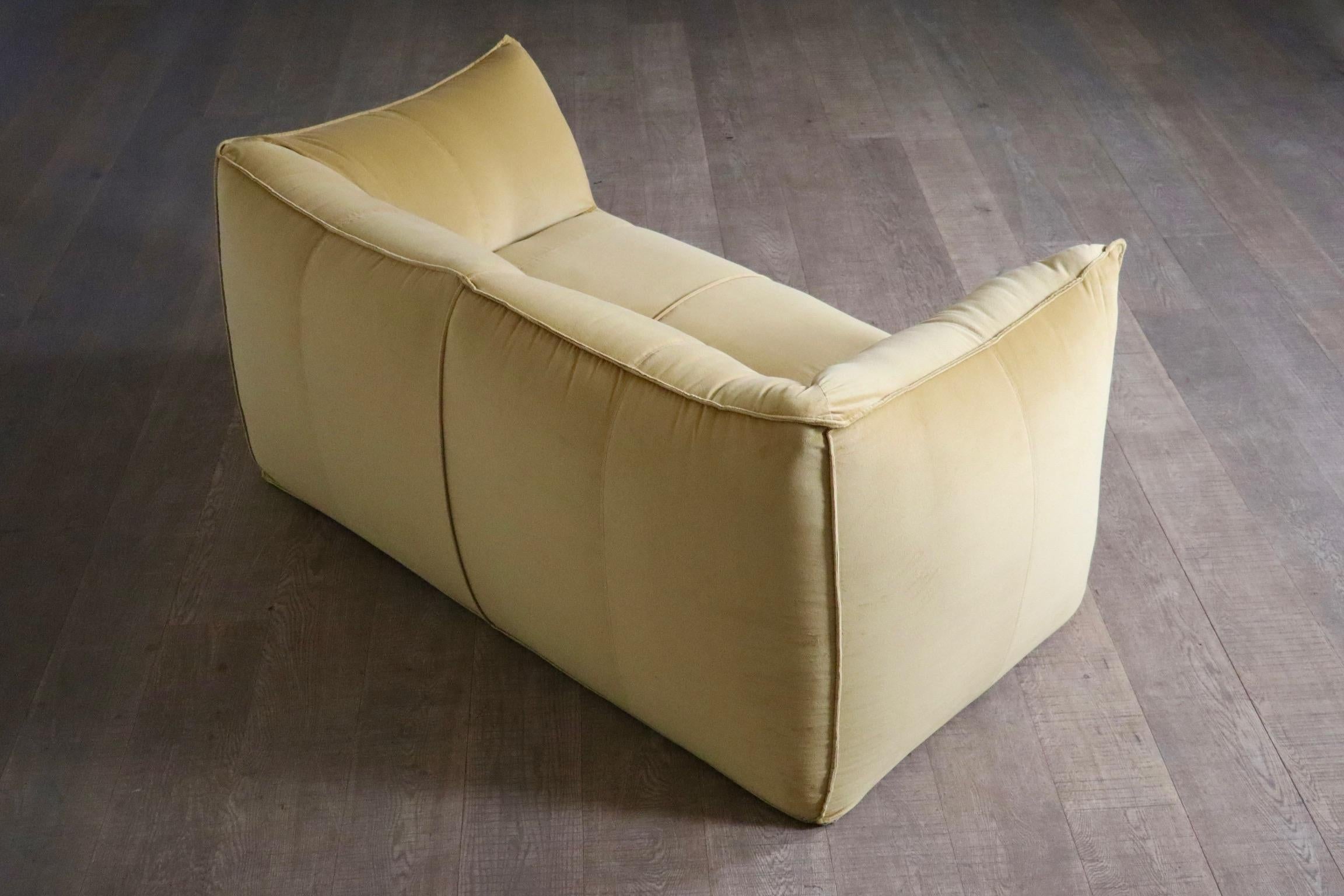 Le Bambole Sofa In Mustard Velvet By Mario Bellini For B&B Italia, 1970s 4