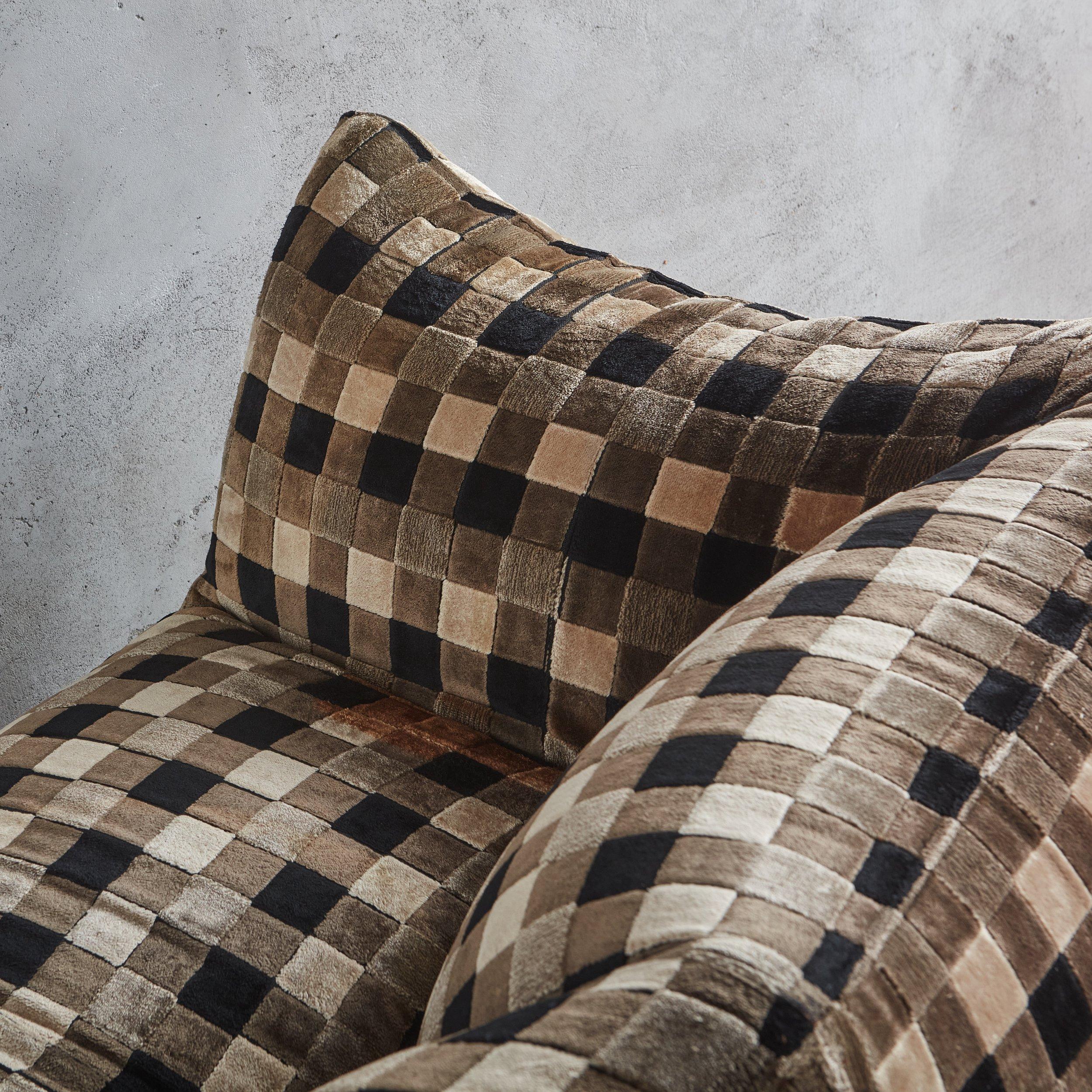 Upholstery Le Bambole Sofa in Original Checkered Velvet by Mario Bellini for B&B Italia For Sale
