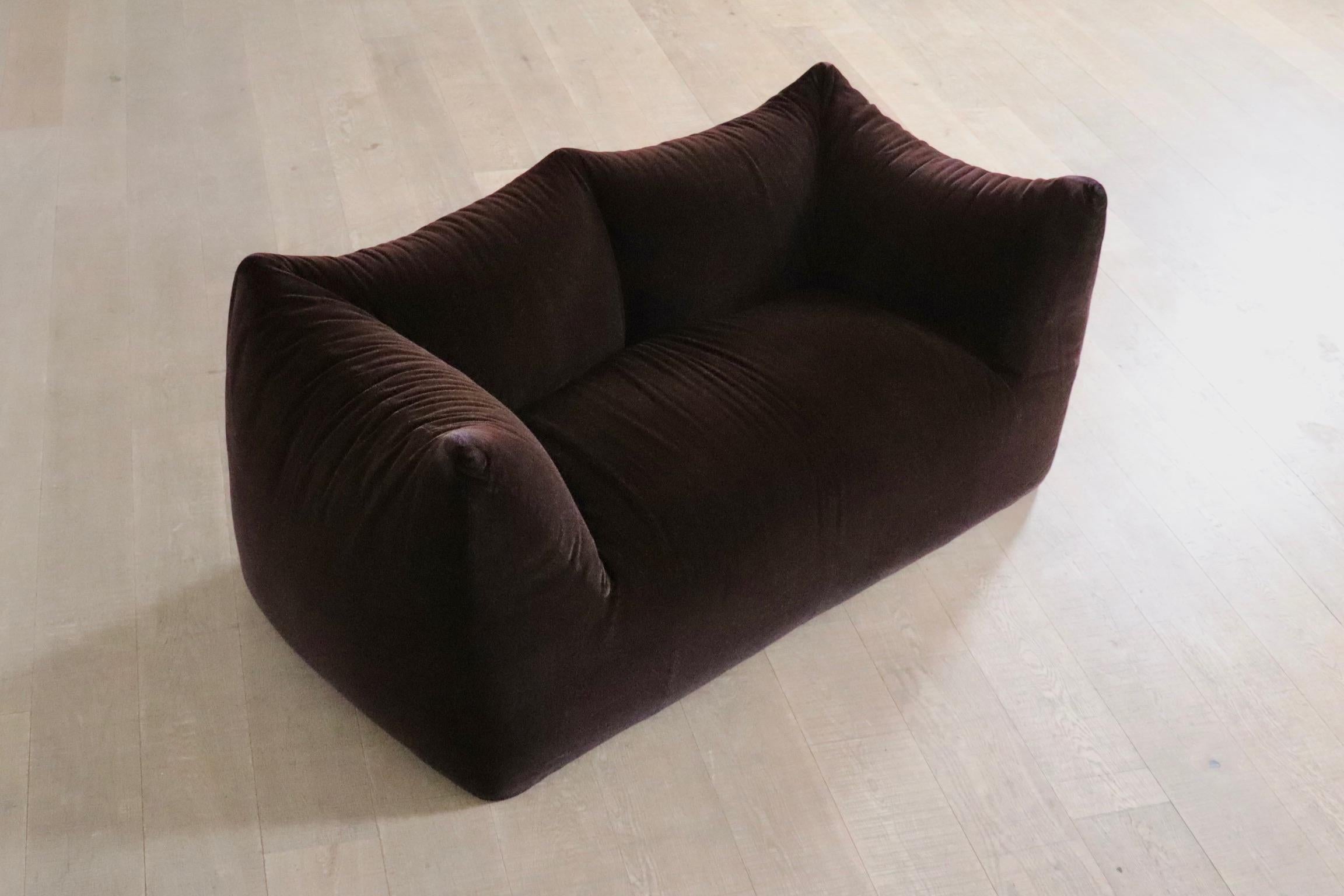 Le Bambole Sofa In Original Mohair Velvet By Mario Bellini For B&B Italia, 1970s 5