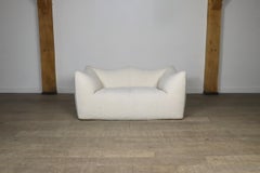 Le Bambole Two-Seater Sofa in Cream Bouclé by Mario Bellini for B&B Italia, 1970
