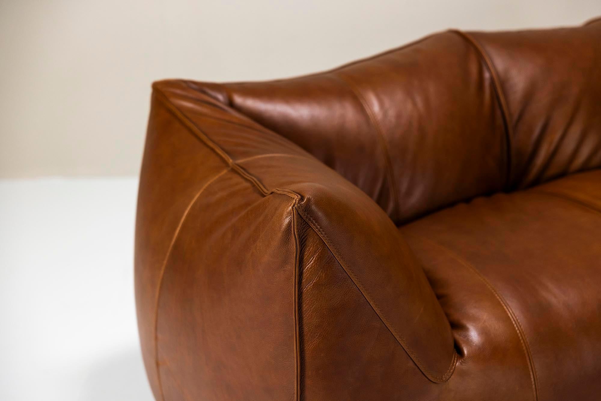Zweisitzer-Sofa „Le Bambole“ aus neu gepolstertem Leder von Mario Bellini für B&B im Angebot 7