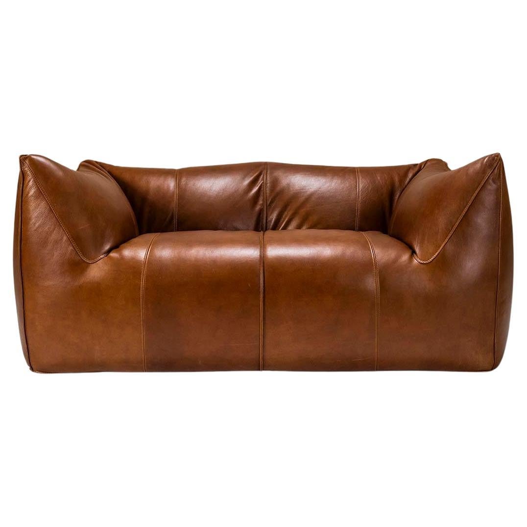 Divano a due posti 'Le Bambole' in pelle imbottita New Upholstered Leather di Mario Bellini per B&B.