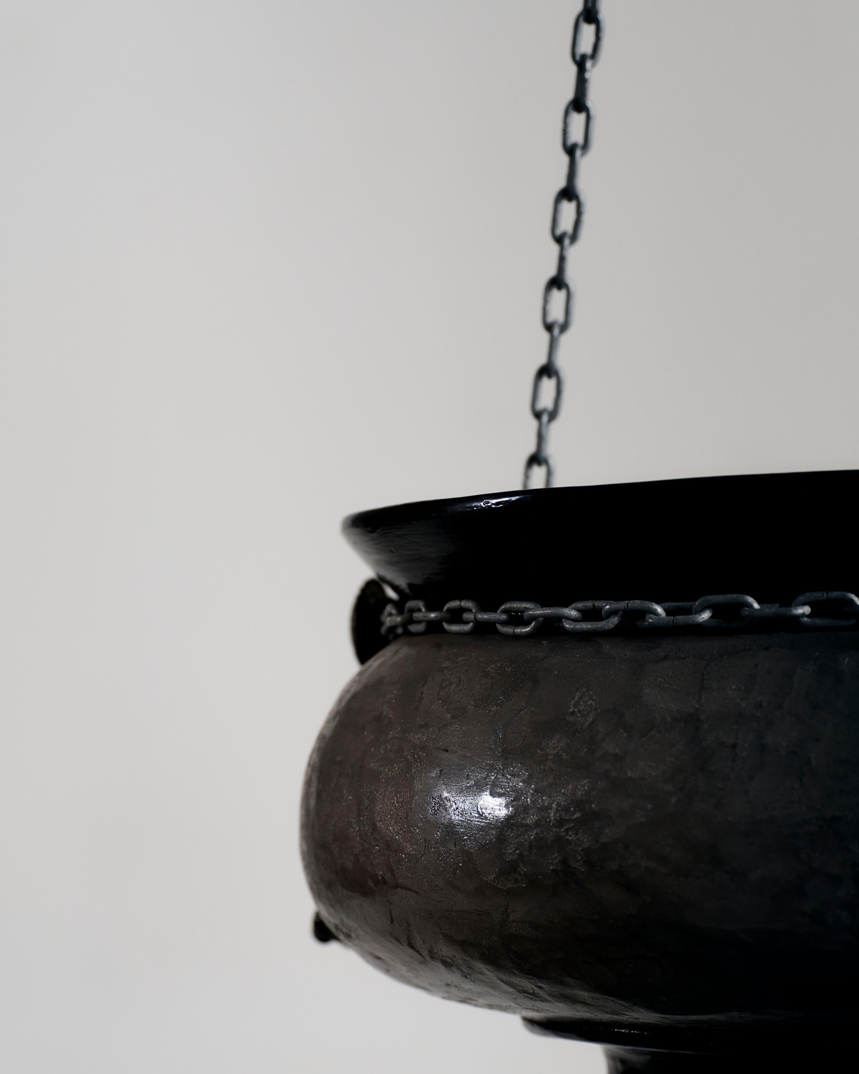 Lampada a sospensione a forma di ciotola 