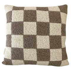 Le Carré Checkered Wool Bouclé Cushion, Sawdust/Eggshell