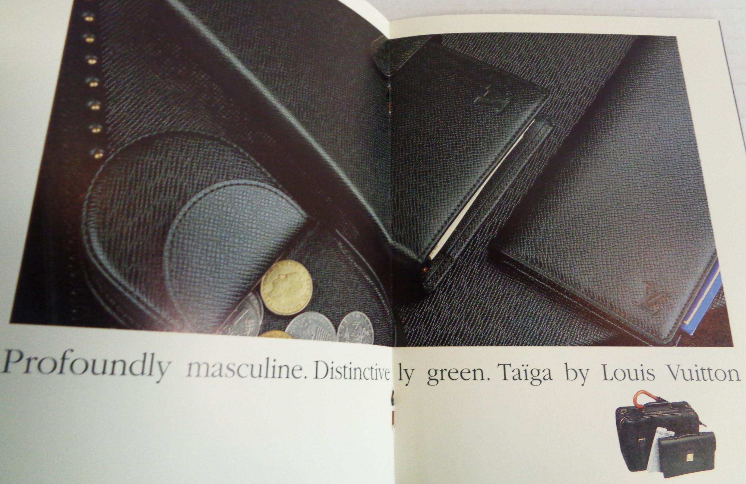 Le catalogue - Louis Vuitton w/ Price List & Taiga Pamphlet - 1993 Number 1  For Sale 14