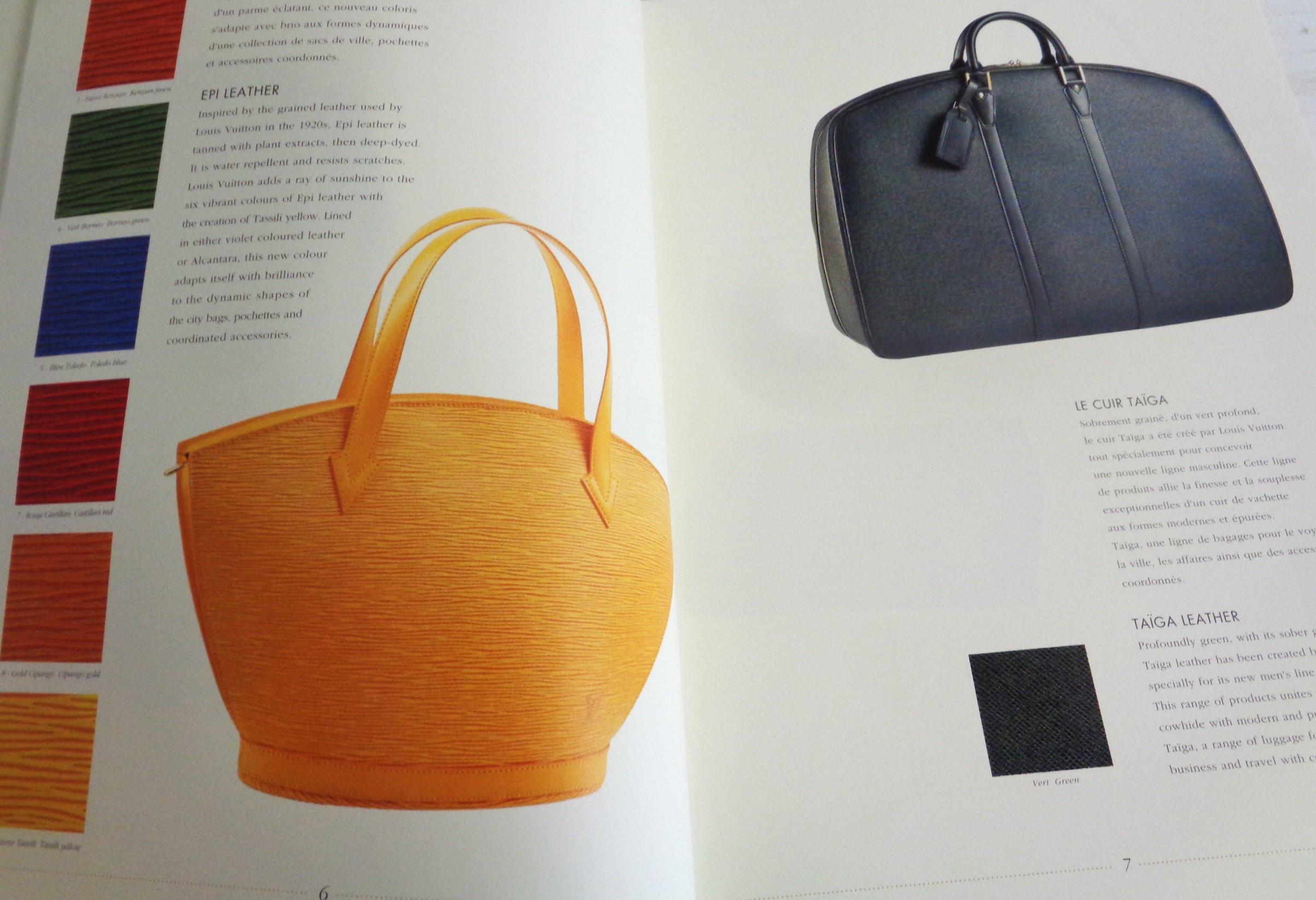 Le catalogue - Louis Vuitton w/ Price List & Taiga Pamphlet - 1993 numéro 1  en vente 1
