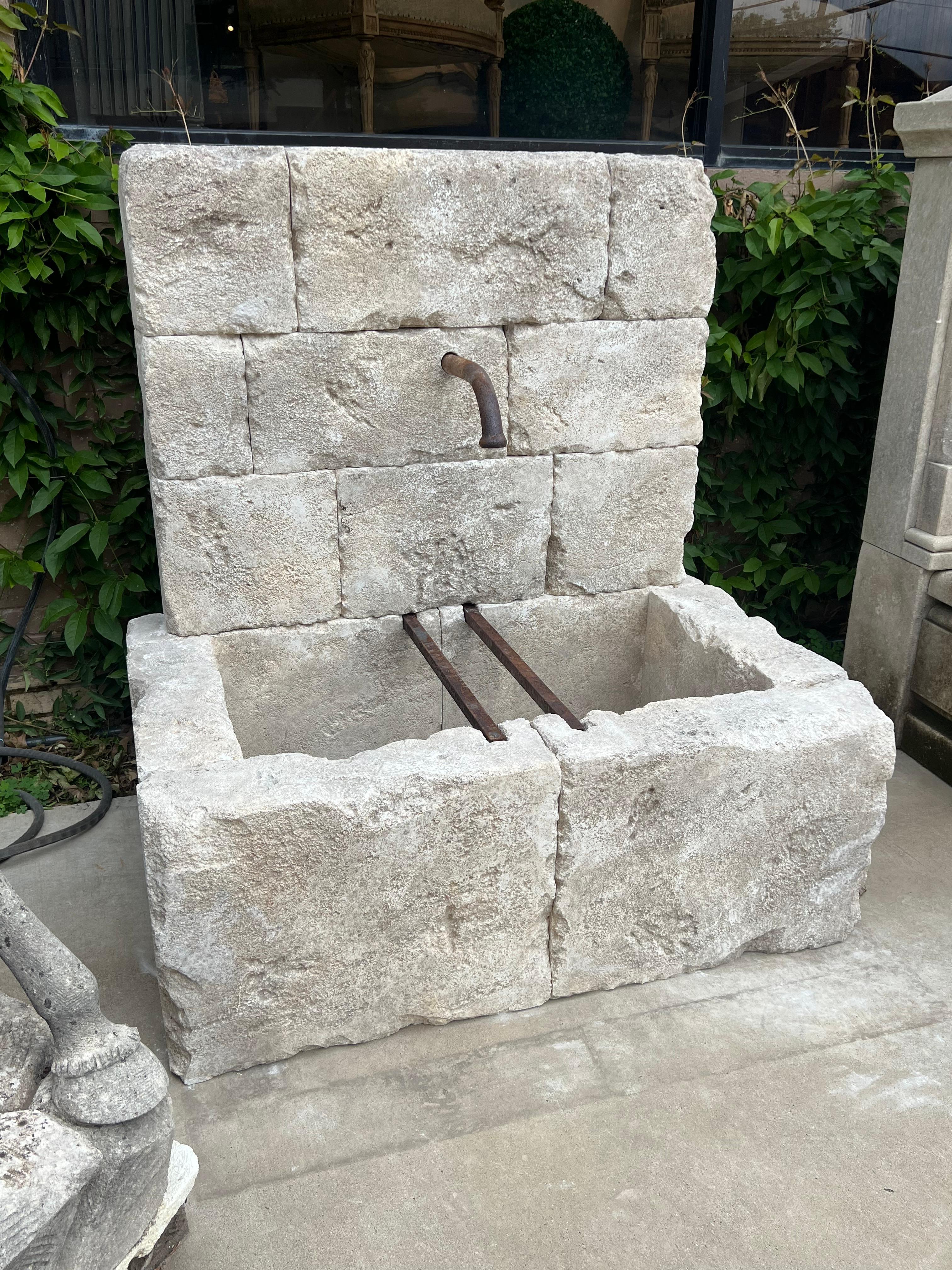 Le Chaux Hand Carved and Distressed Limestone Block Fountain, South of France For Sale 4