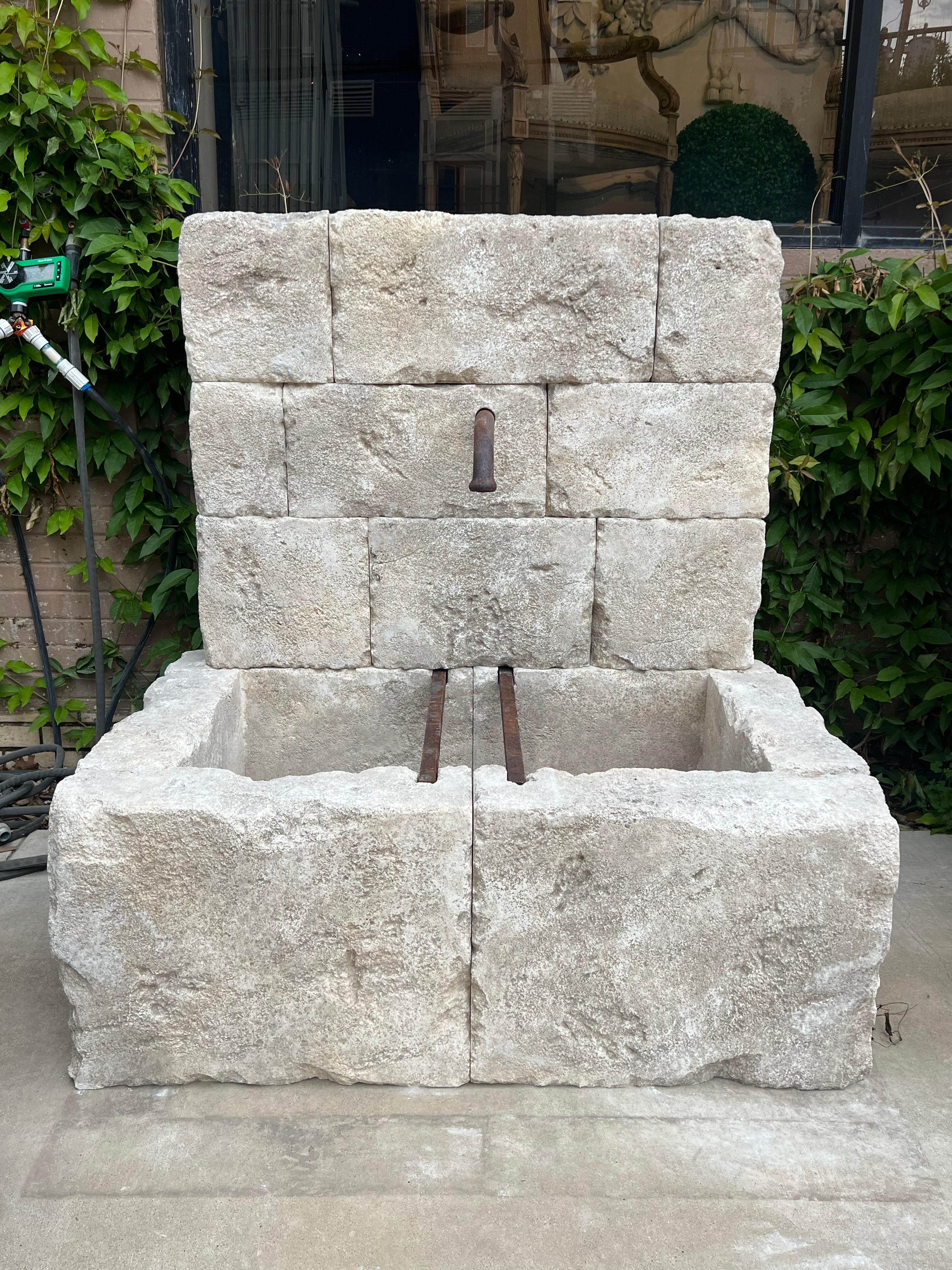 Le Chaux Hand Carved and Distressed Limestone Block Fountain, South of France For Sale 5