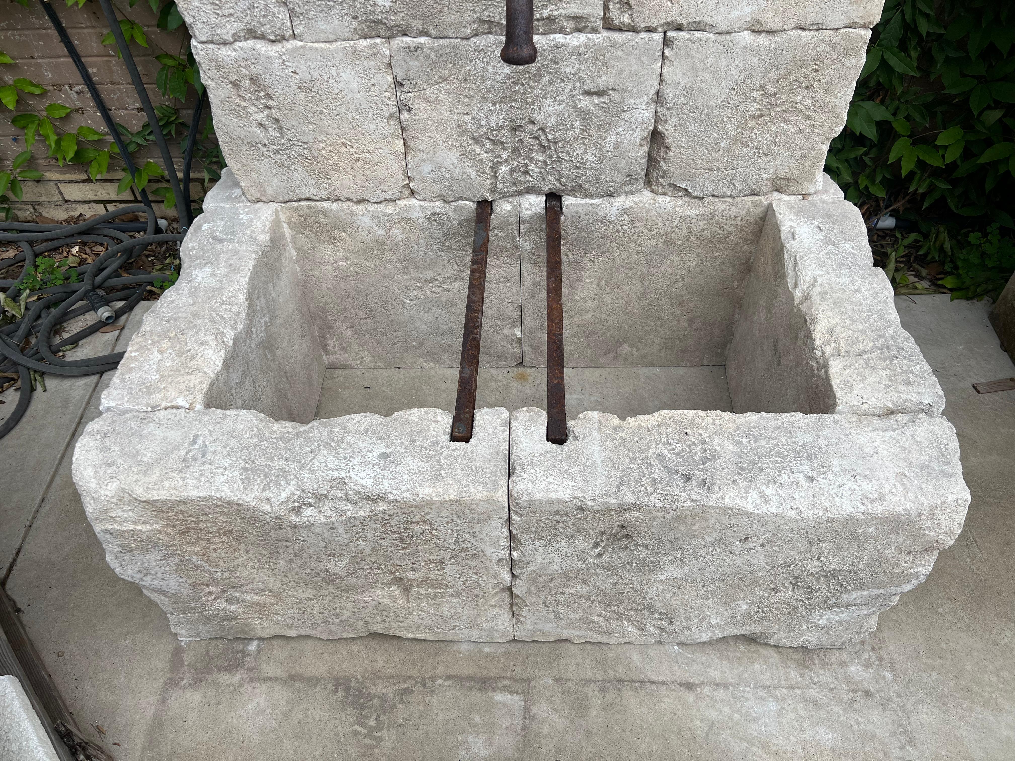 Le Chaux Hand Carved and Distressed Limestone Block Fountain, South of France In Good Condition For Sale In Dallas, TX