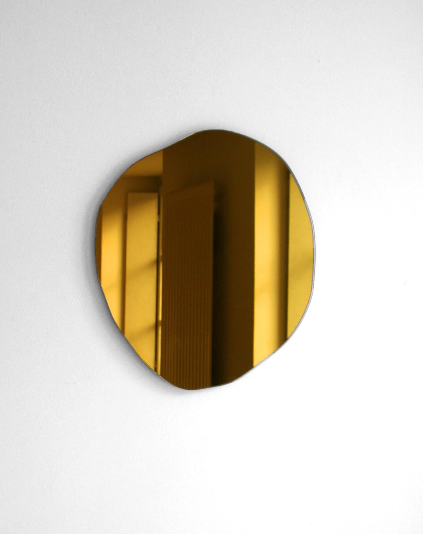 XXIe siècle et contemporain Petit miroir sculpté à la main, Laurene Guarneri en vente