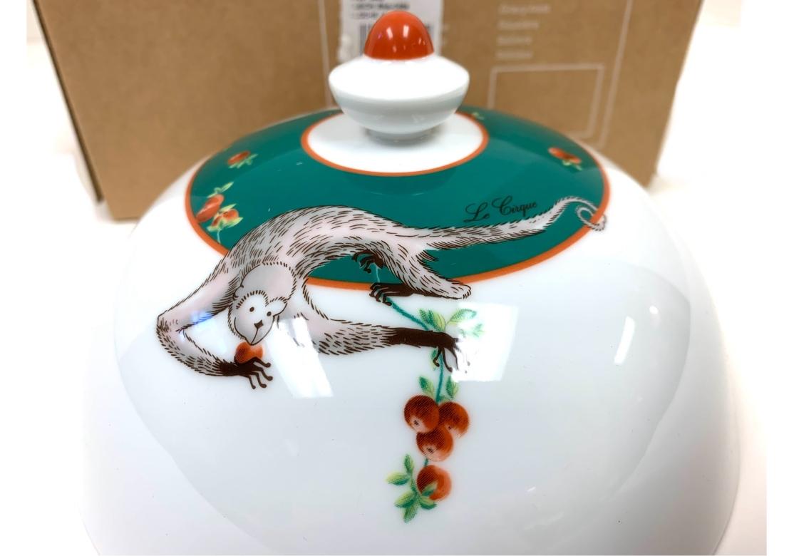 Le Cirque N.Y. Porzellan Cloche Oder Essen Dome von Bernardaud Limoges NIB (Hollywood Regency) im Angebot