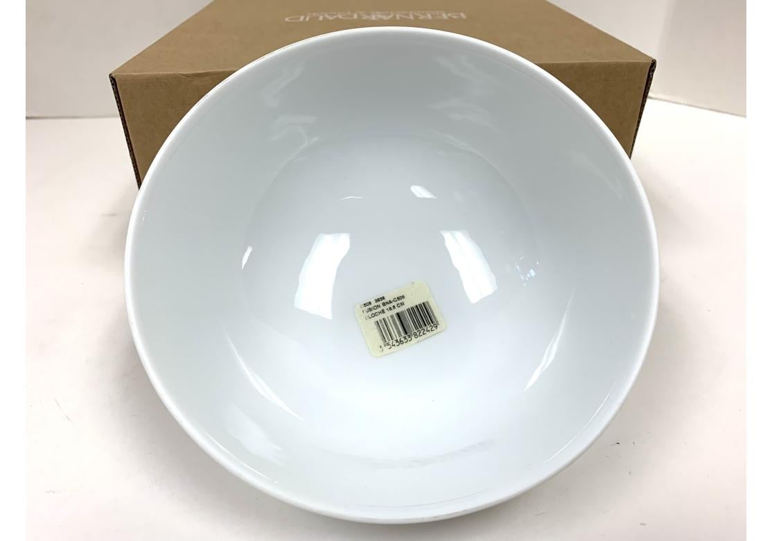 Le Cirque N.Y. Porzellan Cloche Oder Essen Dome von Bernardaud Limoges NIB (20. Jahrhundert) im Angebot