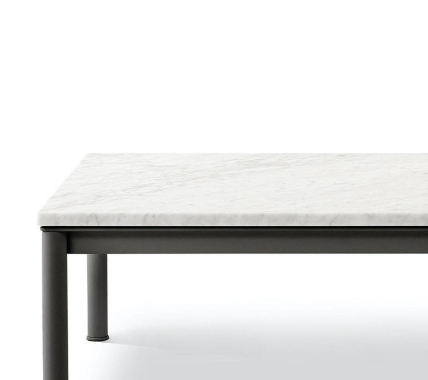 XXIe siècle et contemporain Le Corbusier 10 Table en Tube Basse, Grand Modèle, Outdoor For Cassina en vente
