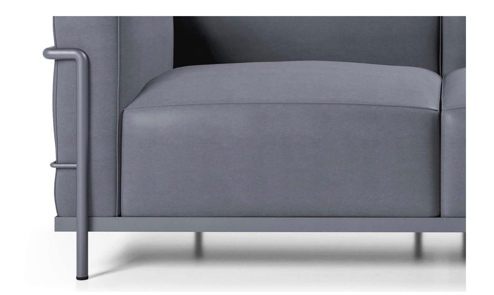 XXIe siècle et contemporain Le Corbusier 3 Fauteuil Gran Confort, Grand Modèle Deux Places For Cassina en vente