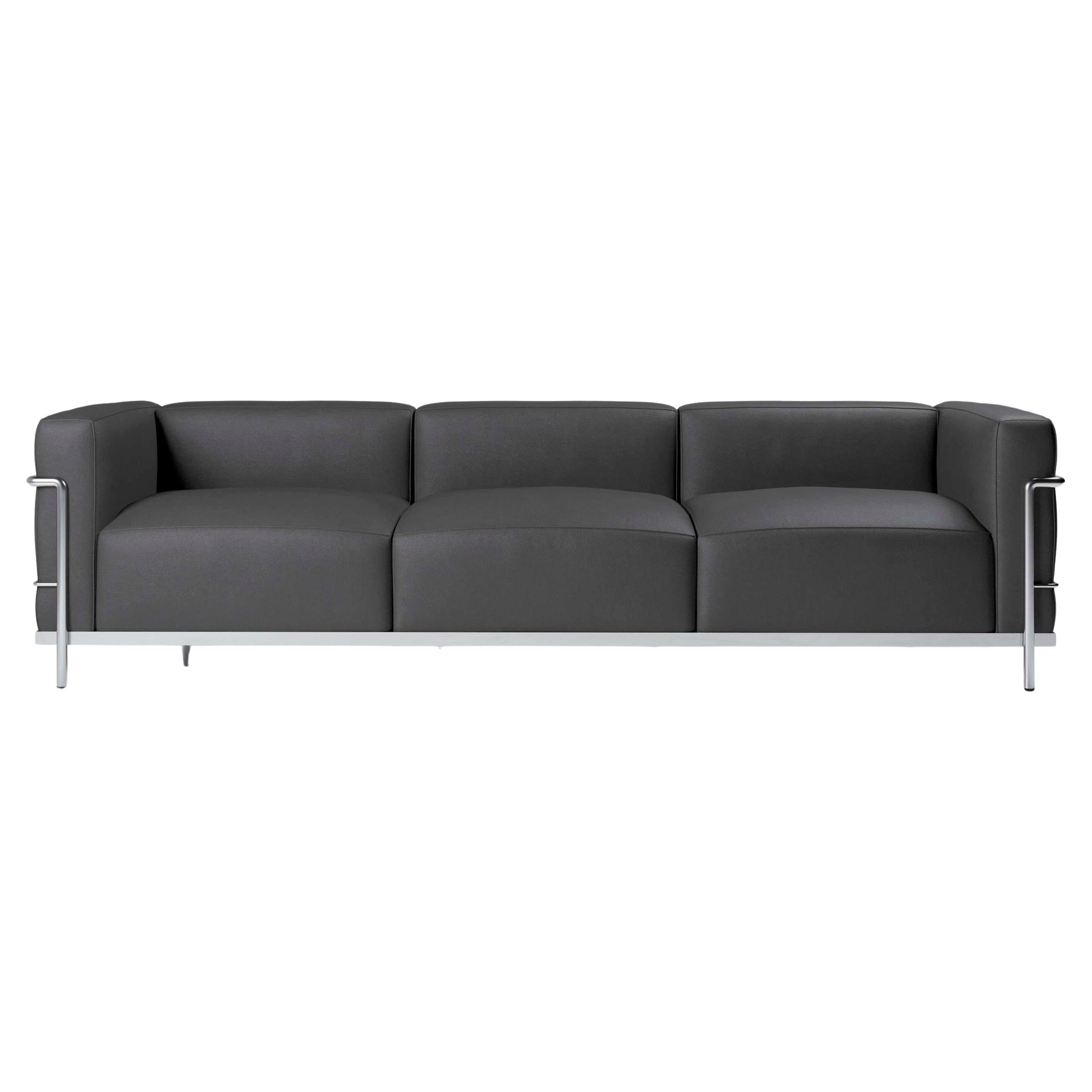 Le Corbusier 3 Fauteuil Gran Confort, Grand Modèle, Trois Places For Cassina
