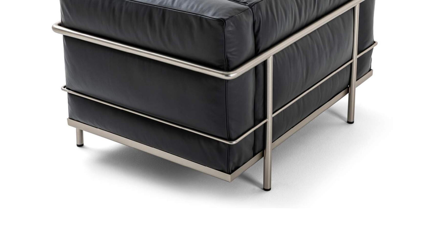 Polyester Le Corbusier 3 Fauteuil Grand Confort, Grand Modèle, Durable Pour Cassina en vente