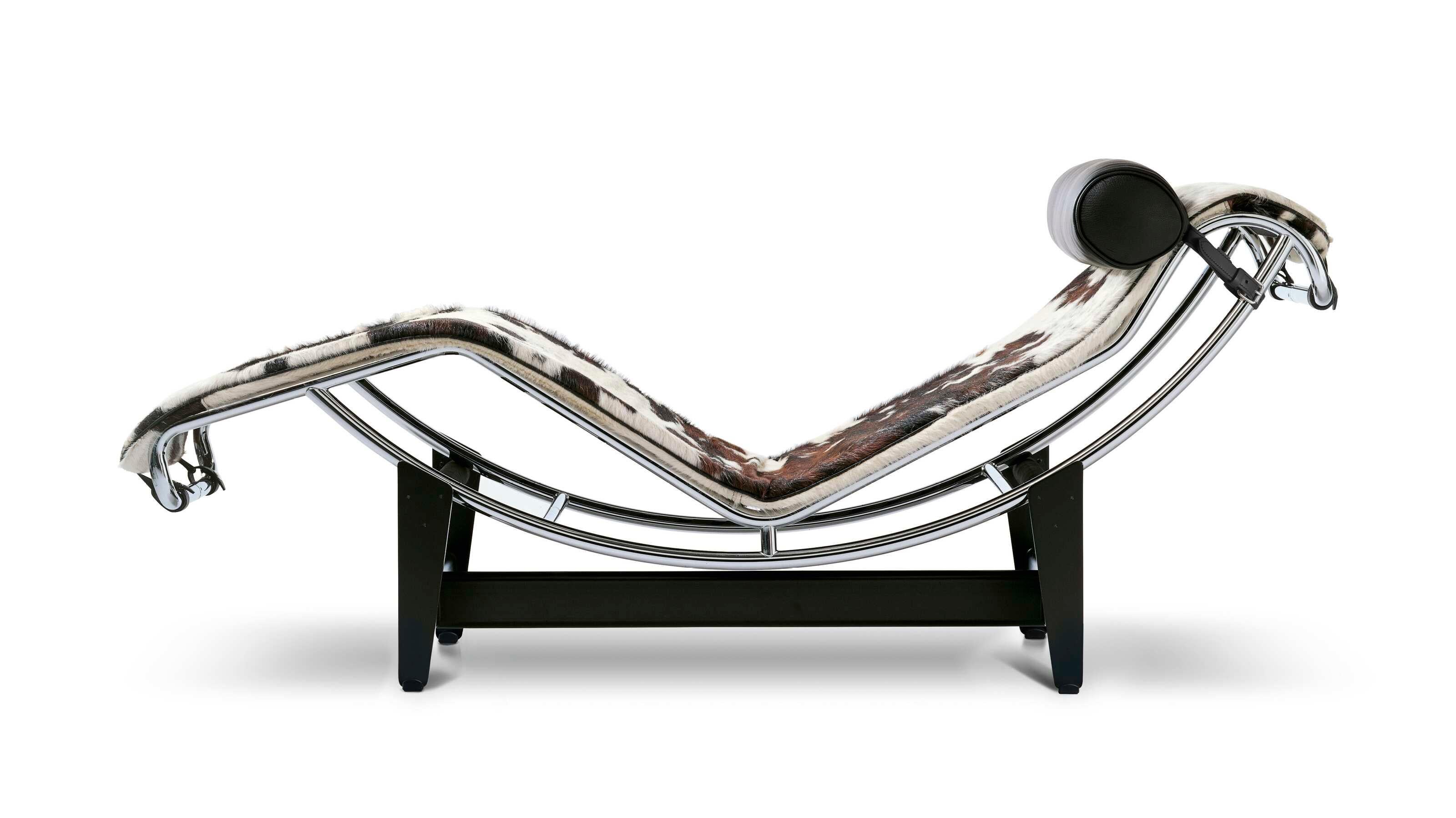 Le Corbusier 4 Chaise Longue À Réglage Continu, Noire, Durable Para Cassina

Icónico, original, intemporal. Creada en 1928 y expuesta en el Salón de Otoño de París de 1929, la Chaise longue à reglage continu encarna la relación entre forma y función